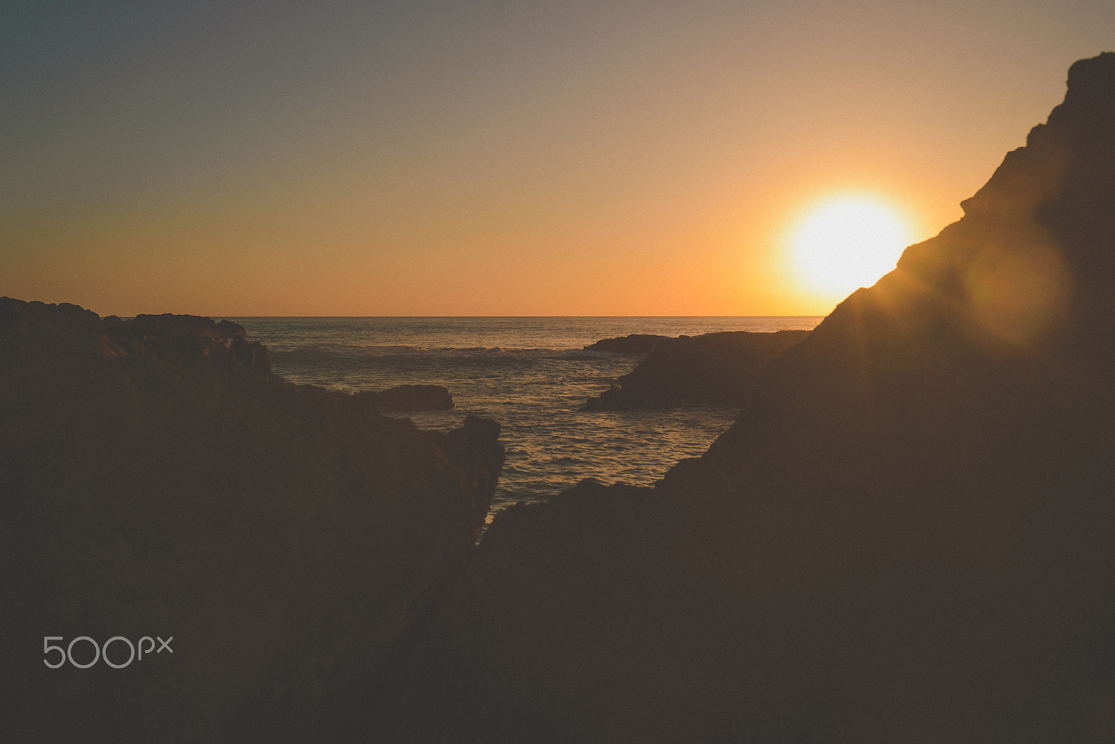 Nikon D610 + Nikon AF-S Nikkor 28mm F1.8G sample photo. Sunset at the beach photography