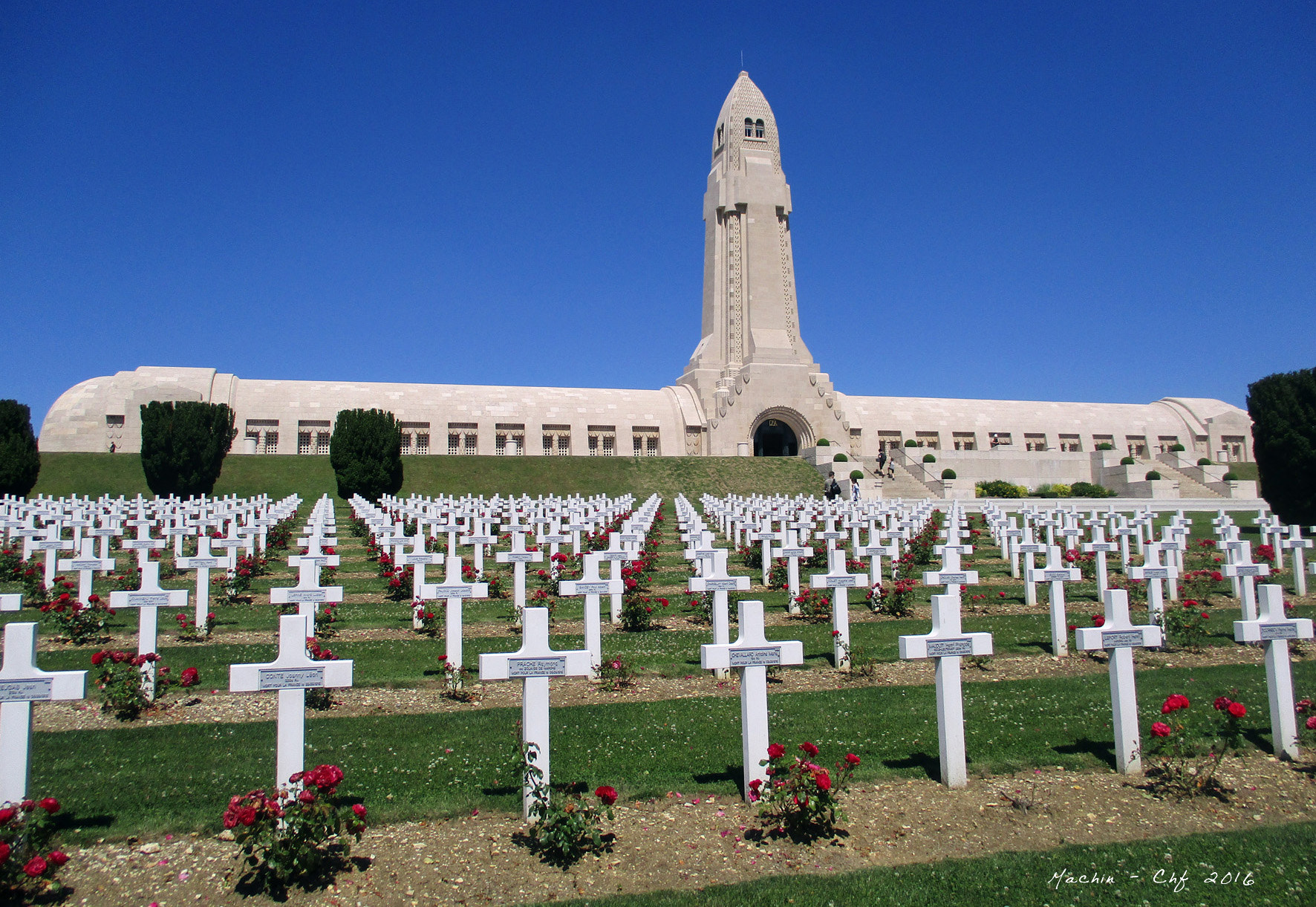 Canon PowerShot ELPH 160 (IXUS 160 / IXY 150) sample photo. Osario de douaumont batalla de verdun primera guerra mundial 1914-1918. battle of verdun, world... photography