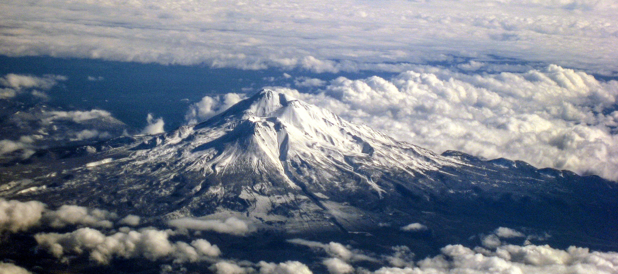 Canon POWERSHOT SD850 IS sample photo. Above mt.shasta photography