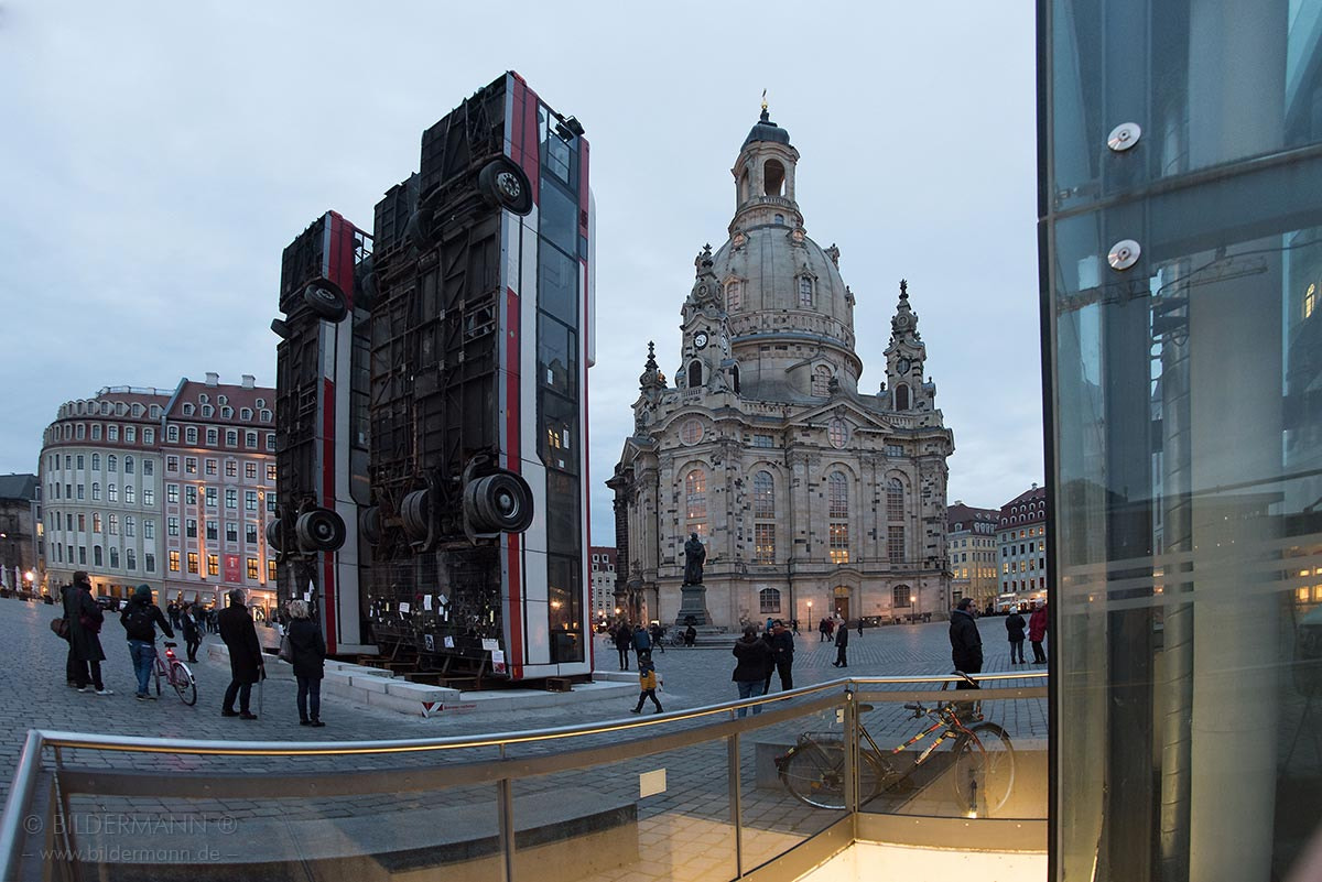 Nikon D810 sample photo. Skulptur "monument" in dresden von manaf halbouni photography