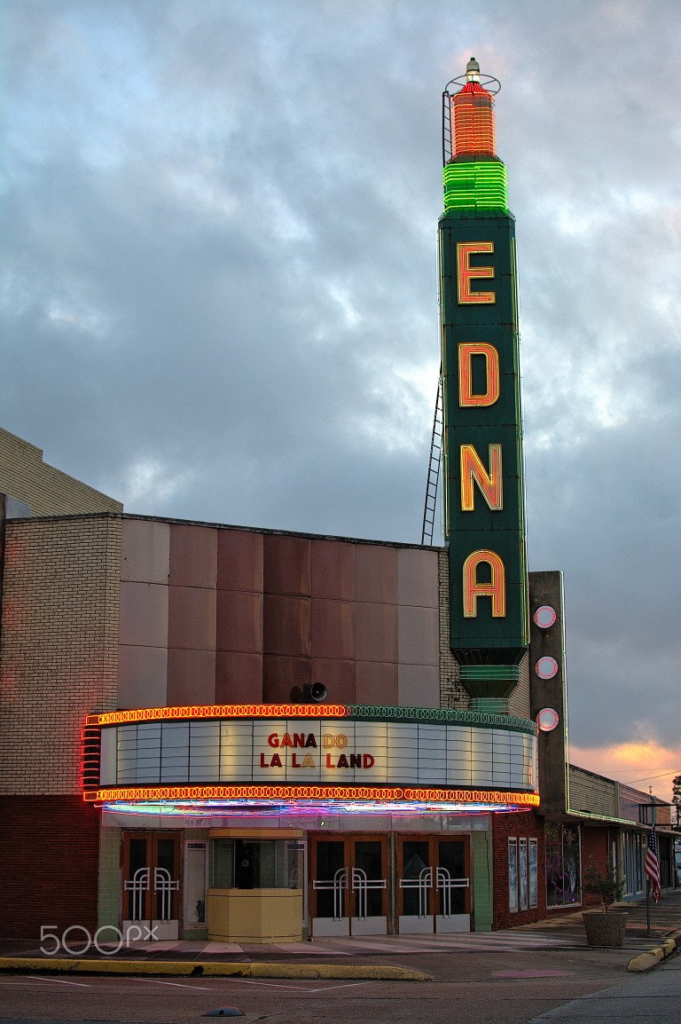 35mm F1.8 sample photo. Theater - edna, texas photography