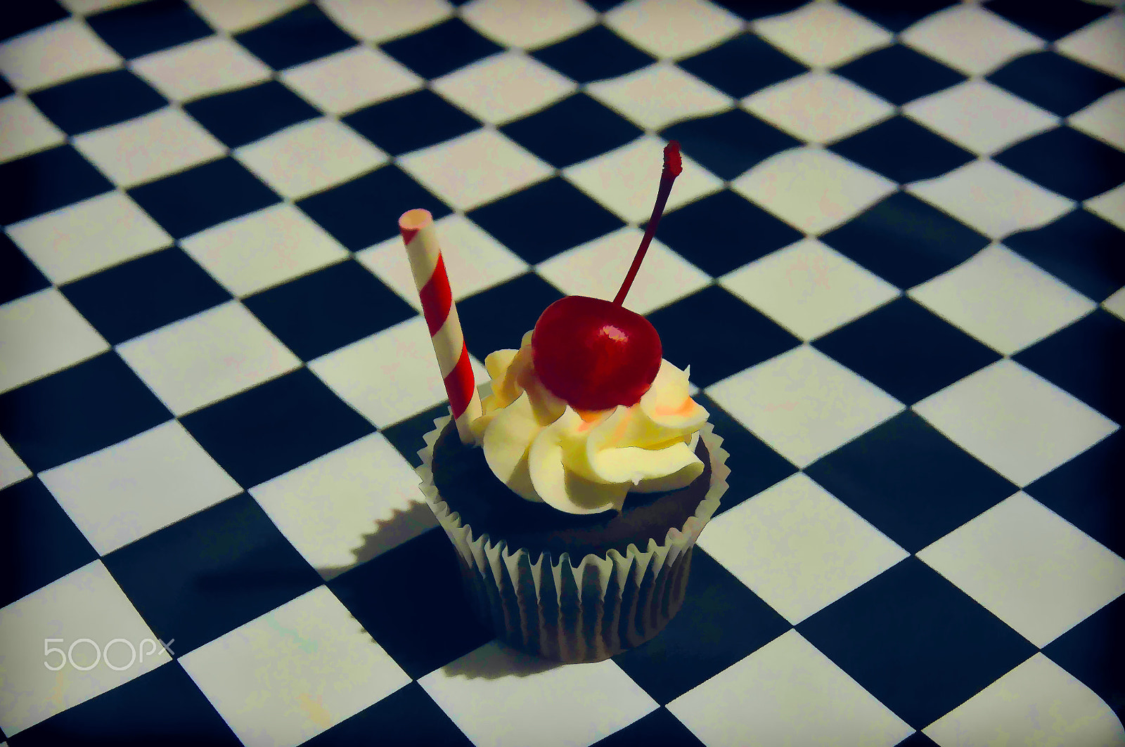 Nikon D300S sample photo. Milkshake style cupcake photography