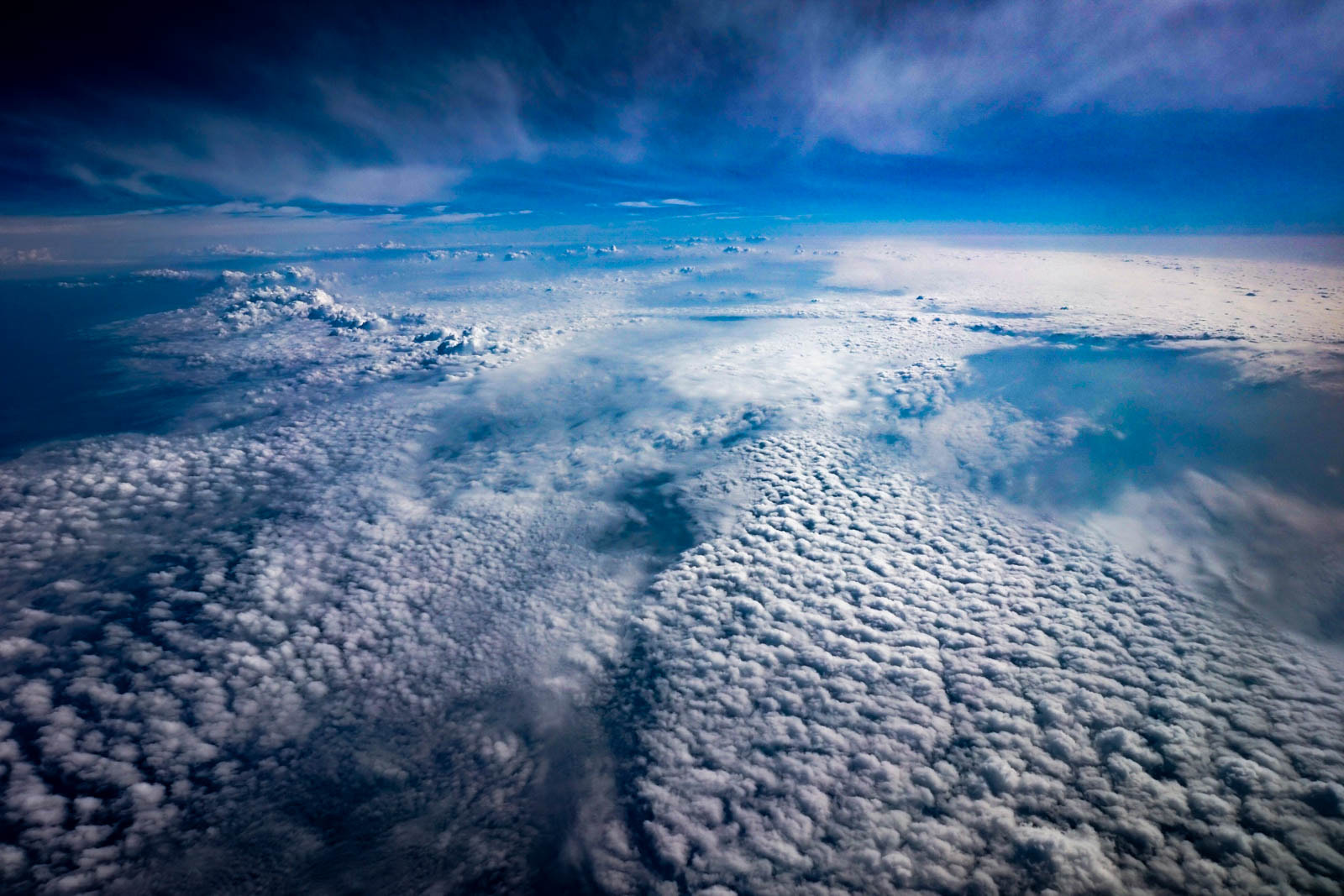 Sony E 16-50mm F3.5-5.6 PZ OSS sample photo. Sirrocumulus photography