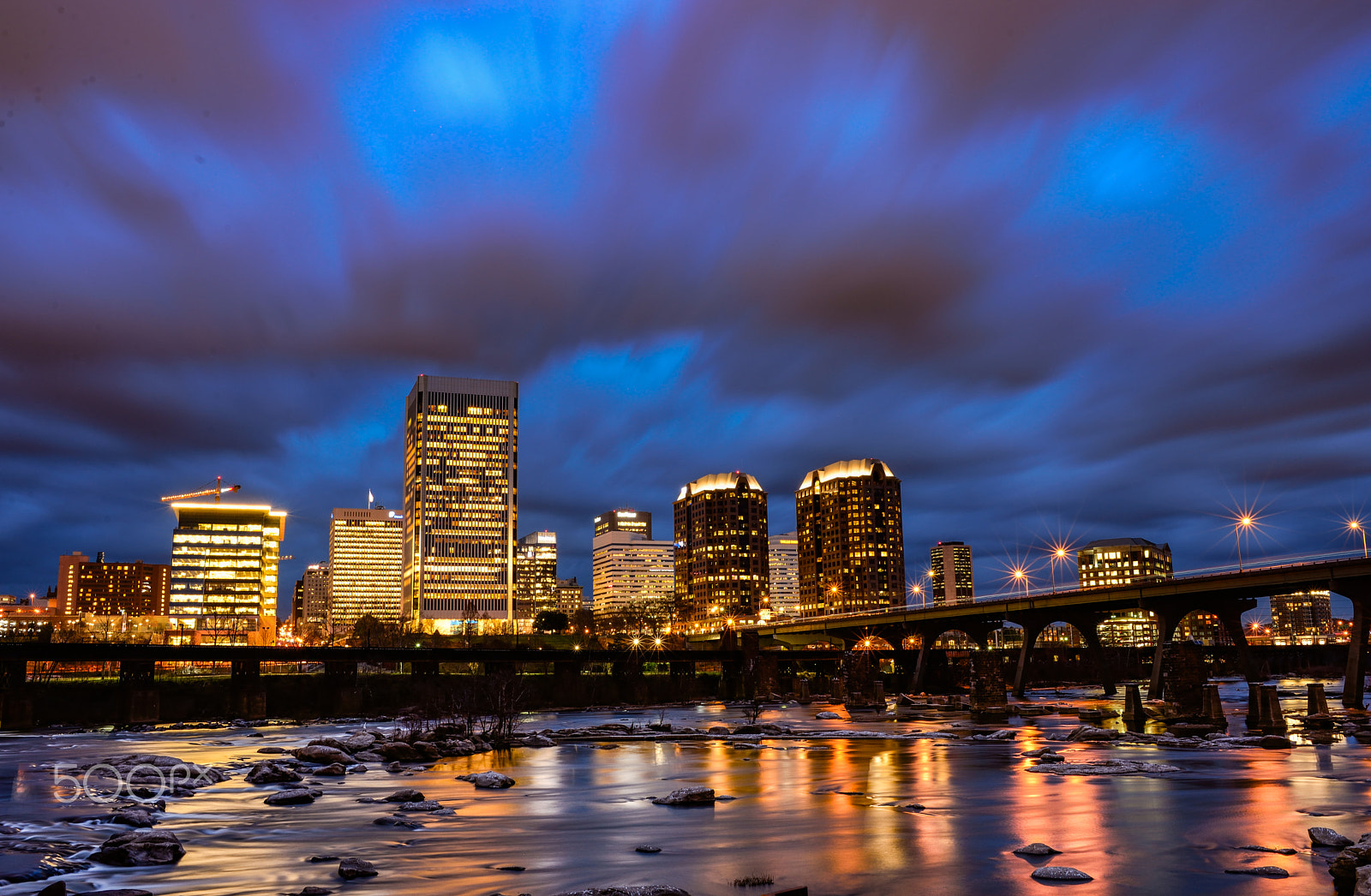 Nikon AF-S Nikkor 28mm F1.8G sample photo. Downtown richmond photography