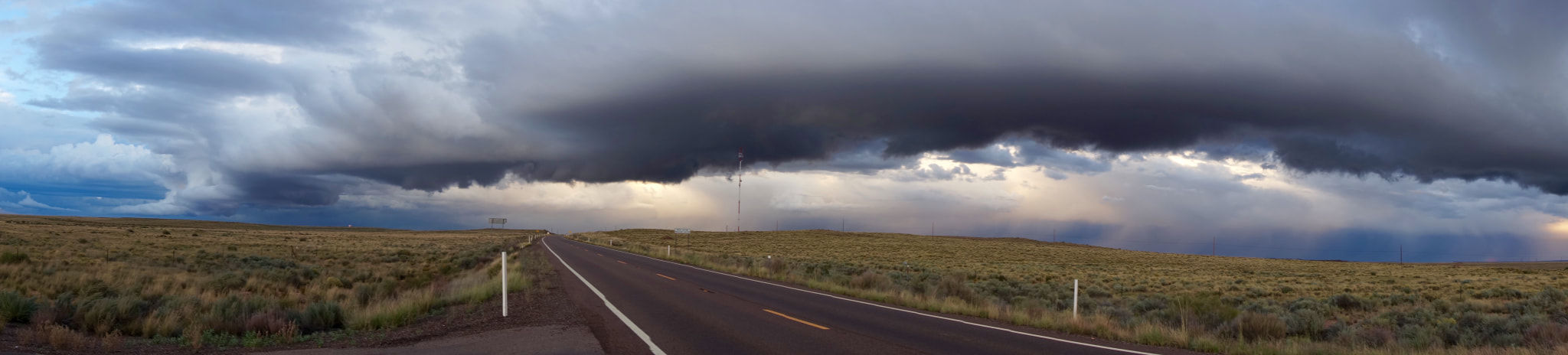 Sony Alpha NEX-5T + Sony E 18-50mm F4-5.6 sample photo. Tornado warning photography