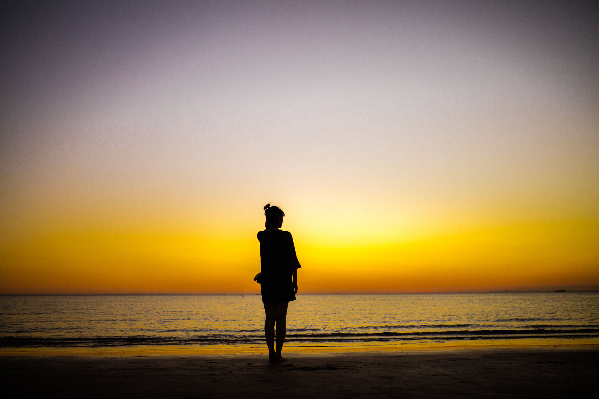 Sigma 35mm F1.4 DG HSM Art sample photo. Sunset on the beach photography