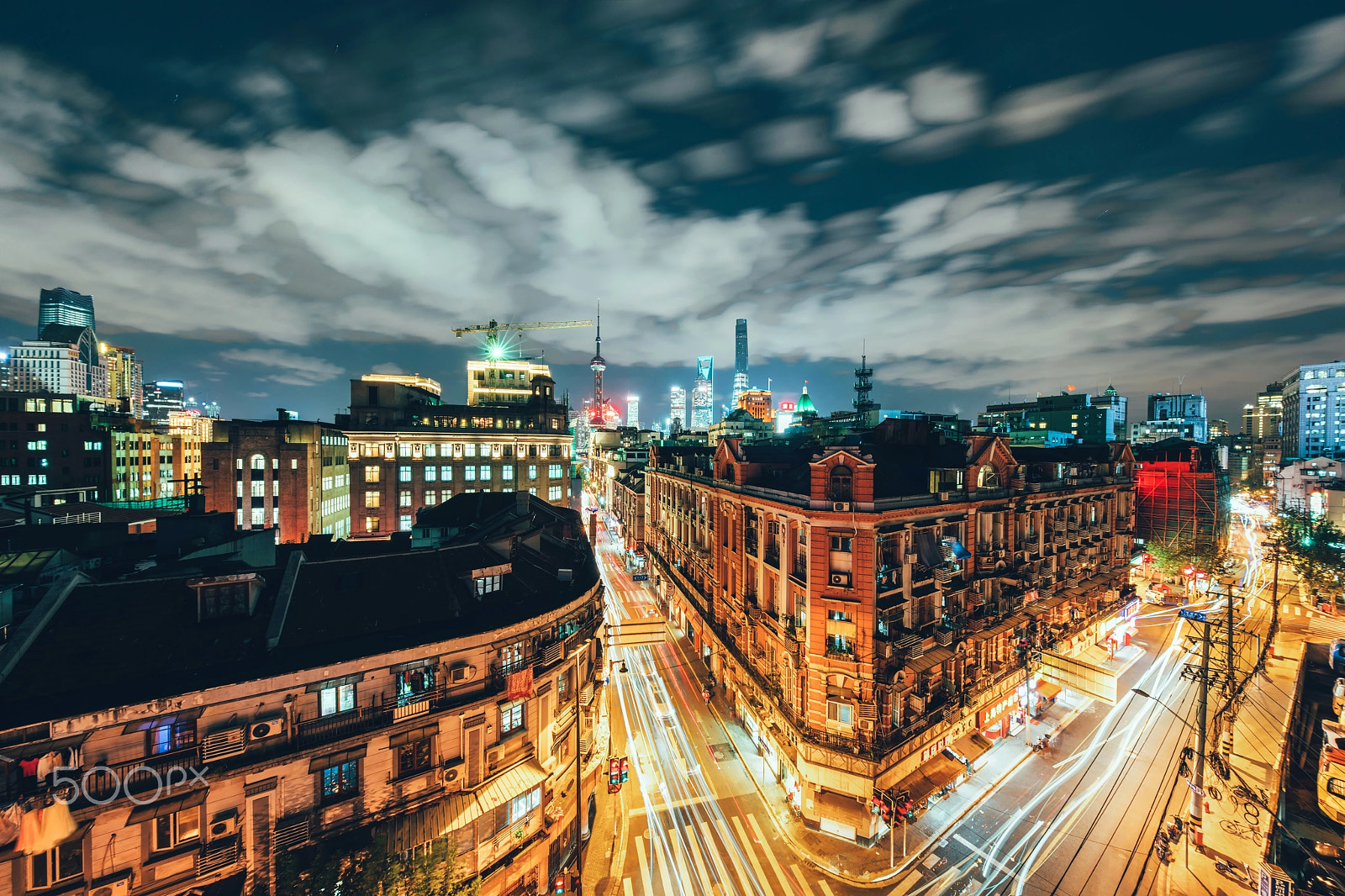 Sony a7R II + Canon EF 11-24mm F4L USM sample photo. Running clouds photography