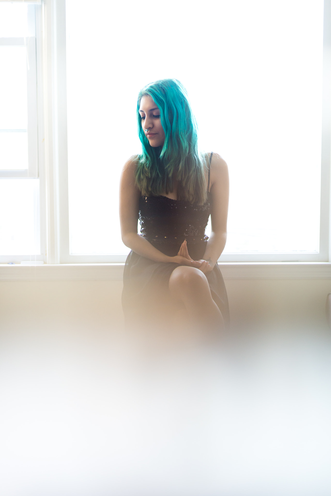 Nikon D800 + Nikon AF Nikkor 50mm F1.4D sample photo. Novella and light photography