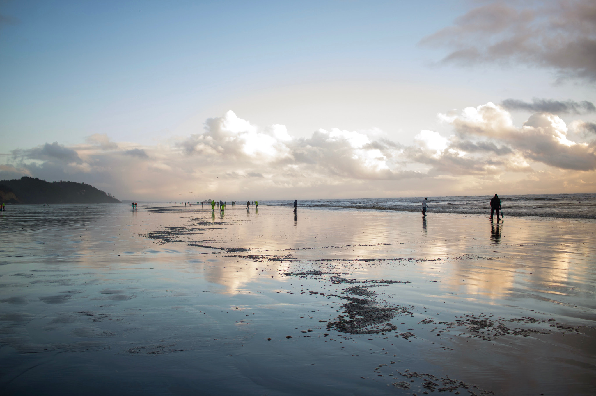 Canon EF-S 24mm F2.8 STM sample photo. Ocean shores, wa photography