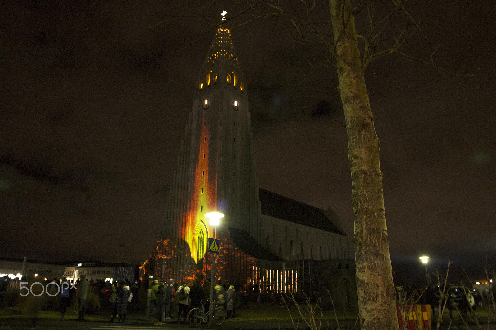 Canon EOS 70D + Sigma 17-70mm F2.8-4 DC Macro OS HSM sample photo. Hallgrims kirche photography