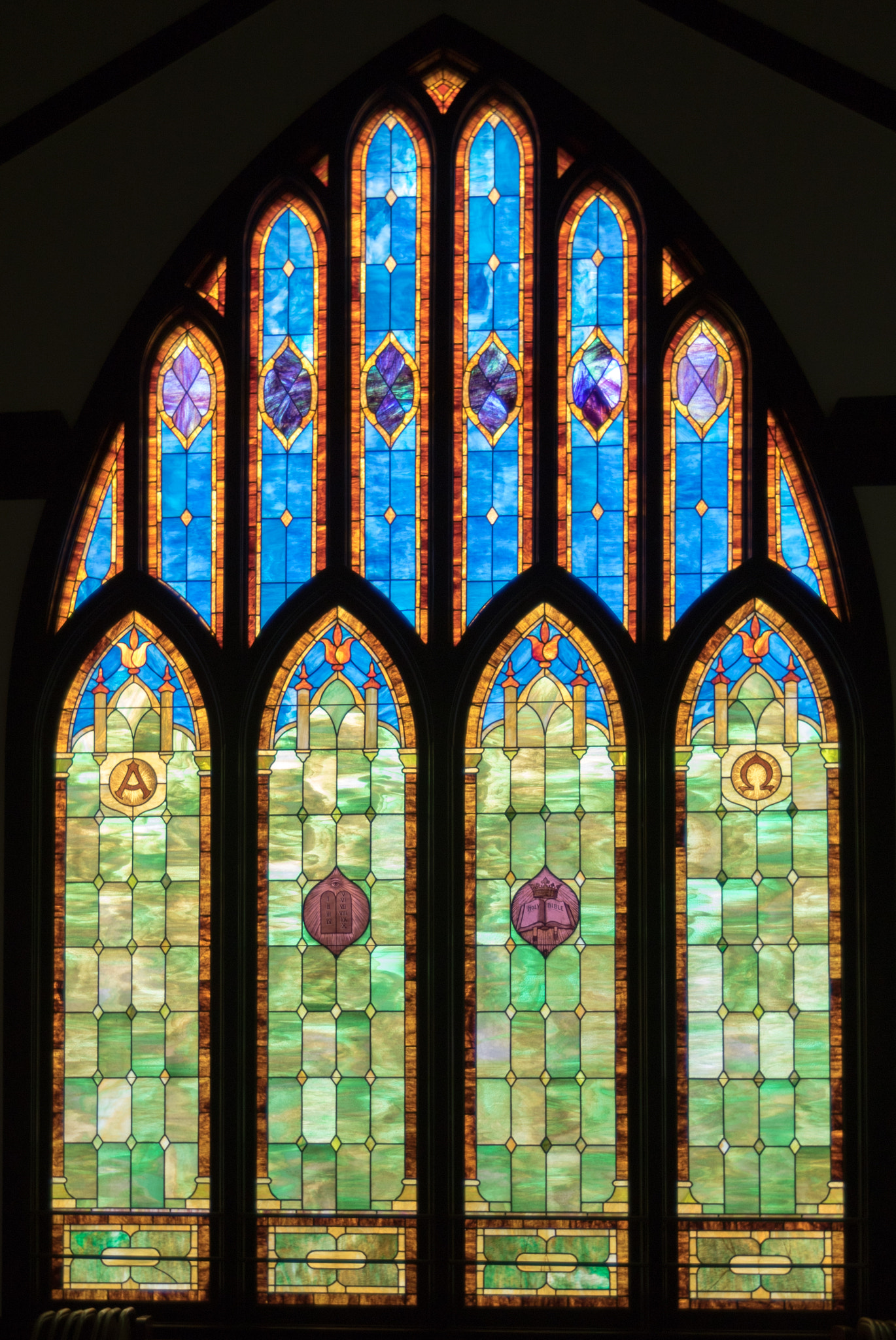 Canon EF 16-35mm F2.8L II USM sample photo. Beautiful stained glass photography