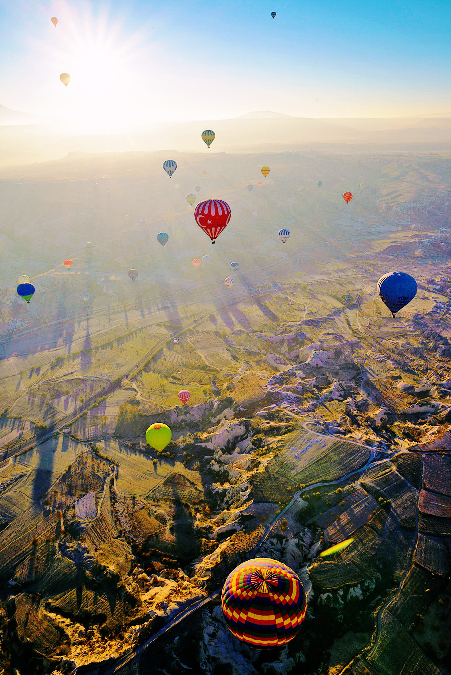 AF Nikkor 50mm f/1.4 sample photo. Balloons in sunrise photography