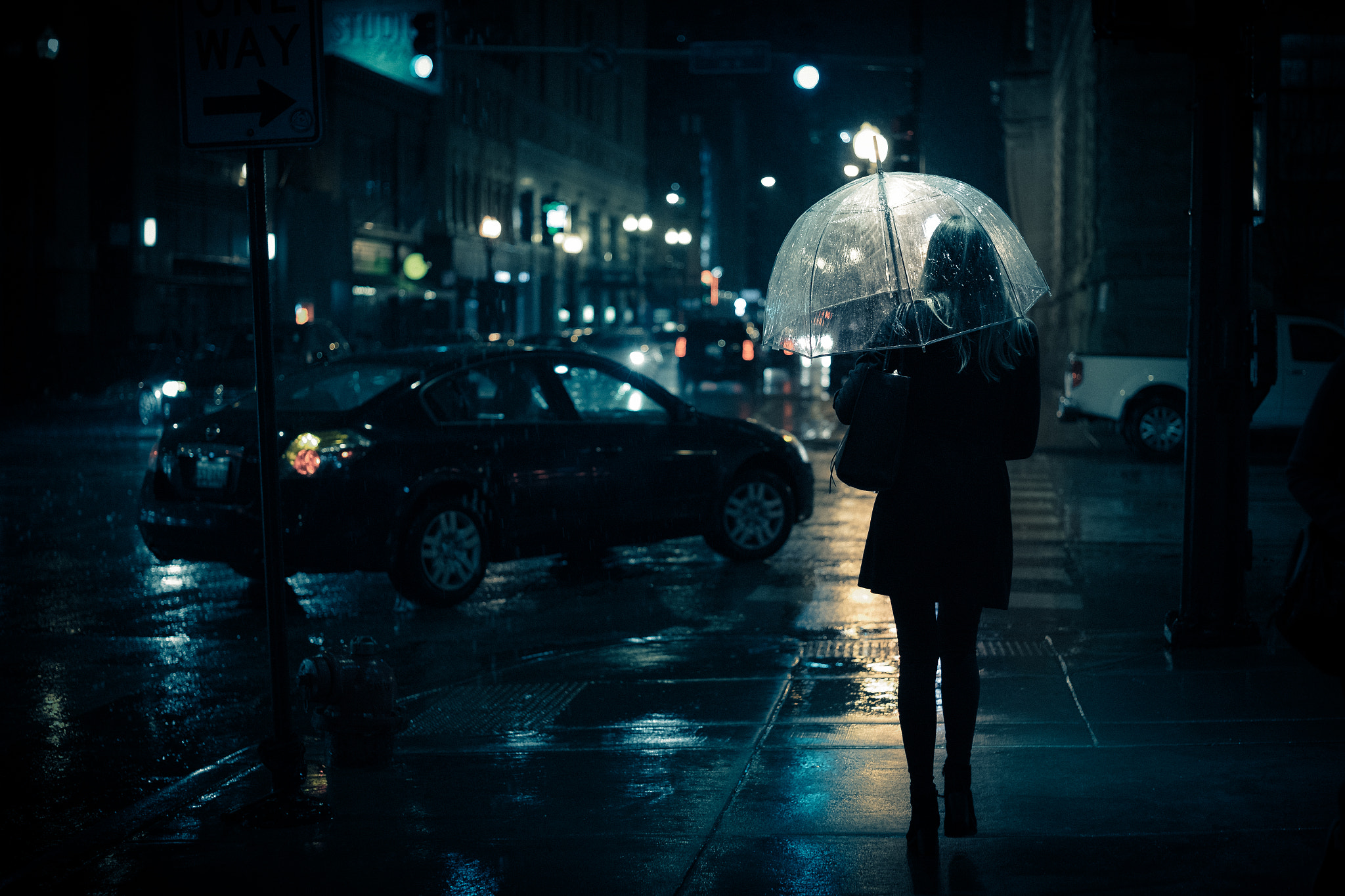 E 50mm F2 sample photo. {fincher's tone} photography