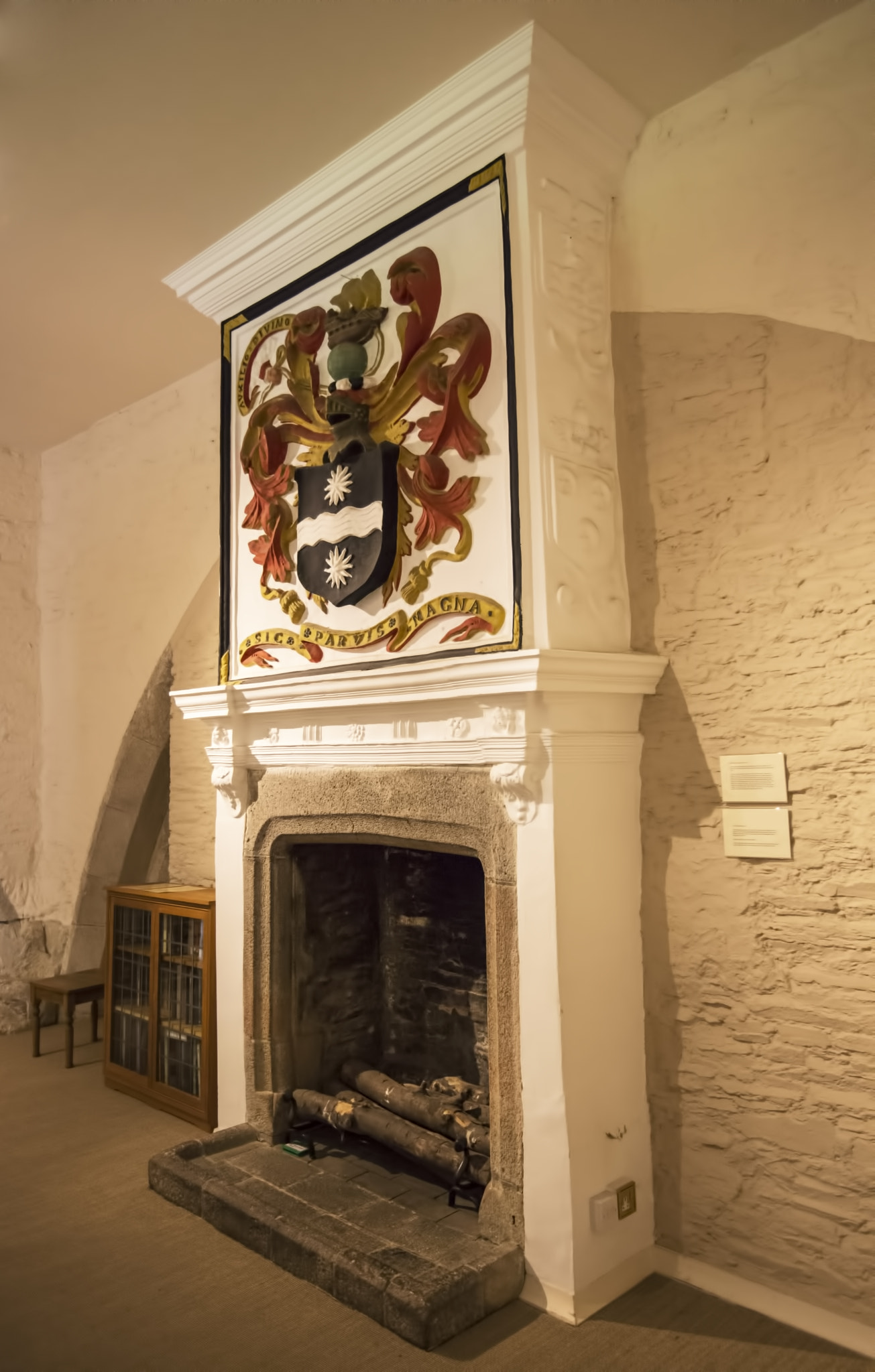 Nikon AF-S Nikkor 16-35mm F4G ED VR sample photo. Fireplace photography