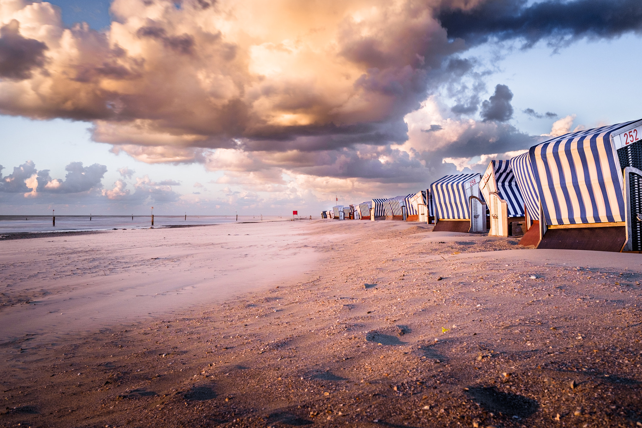 Fujifilm XF 23mm F1.4 R sample photo. Norderney north-beach photography