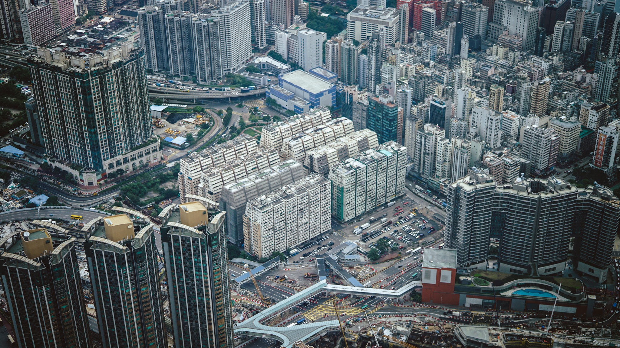 Sony Planar T* FE 50mm F1.4 ZA sample photo. Changing cityscape photography