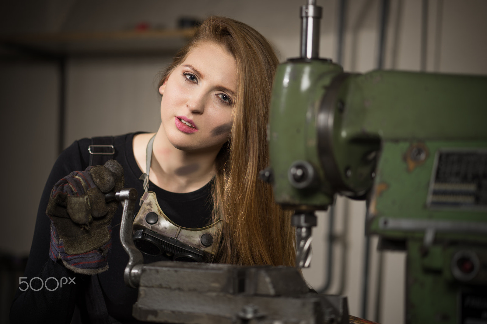 Sony a7 II sample photo. Mechanic girl photography