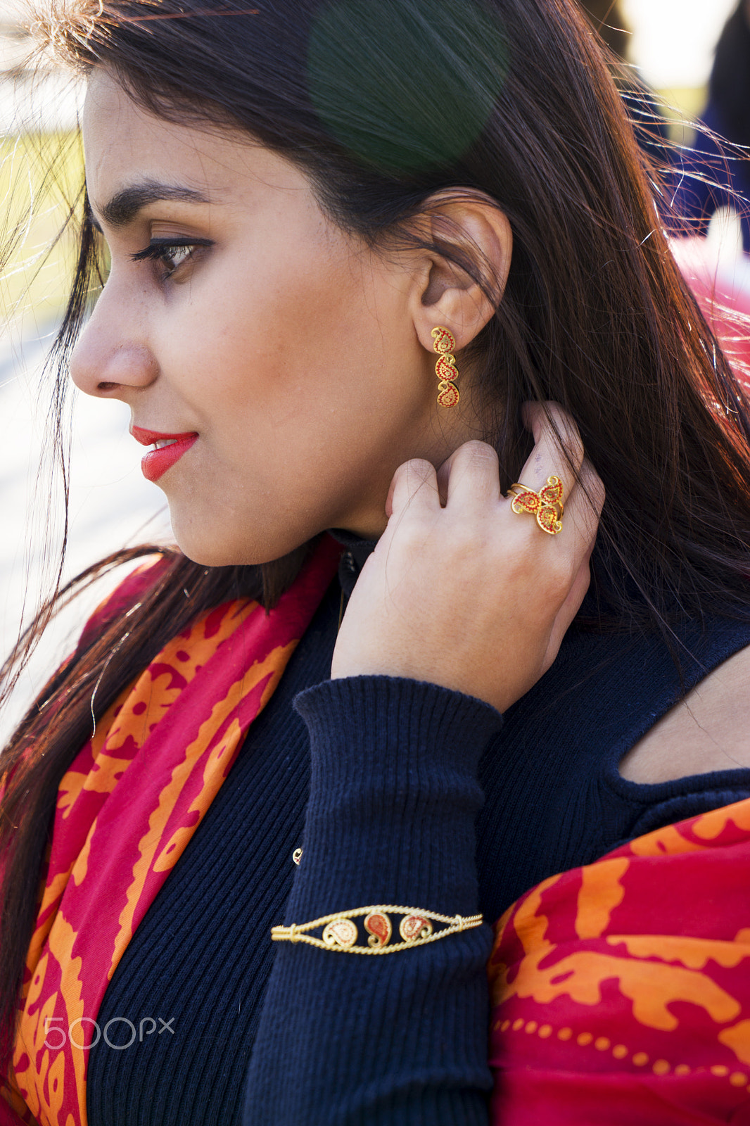 Sony a7 sample photo. Beautiful girl with turkish headscarves and gold antique vintage jewellery photography