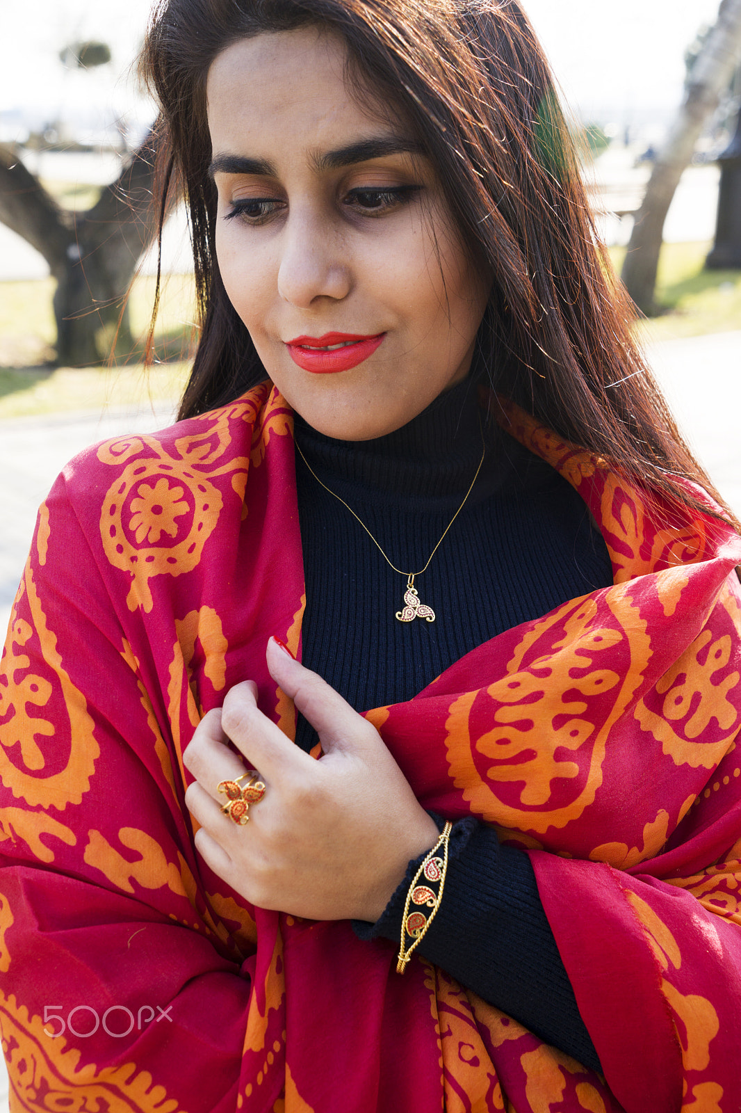 Sony a7 sample photo. Beautiful girl with turkish headscarves and gold antique vintage jewellery photography