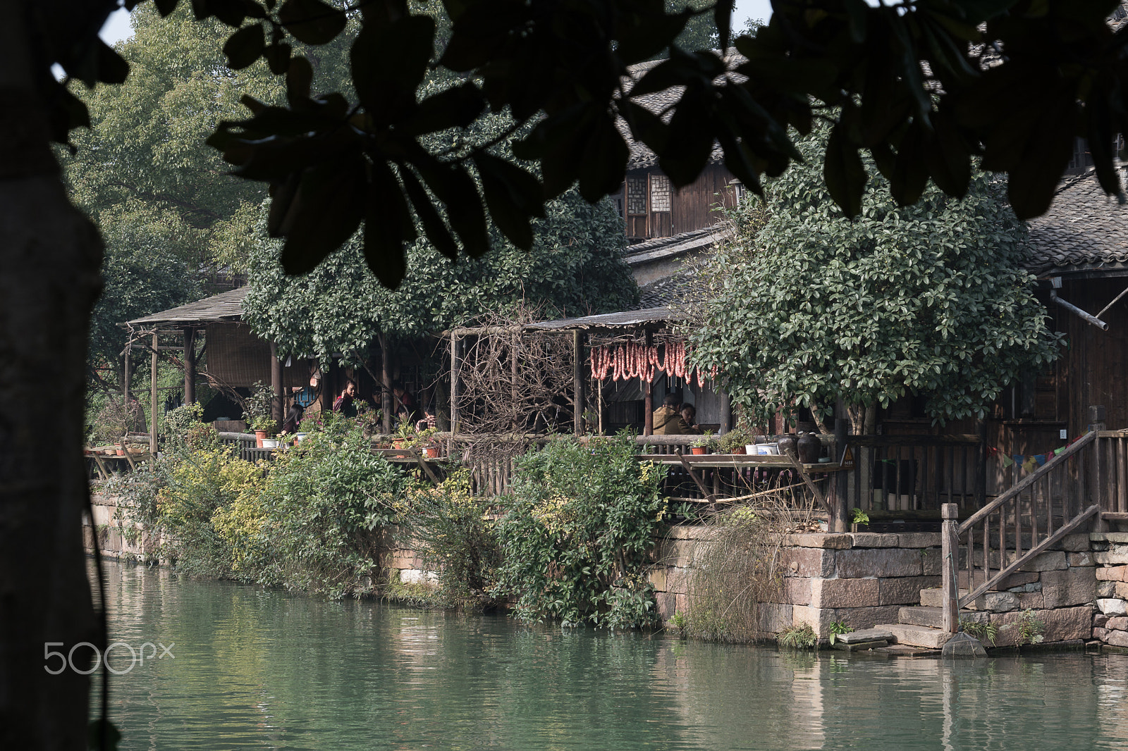 Sony a6300 + Sony E 18-200mm F3.5-6.3 OSS sample photo. Wuzhen photography