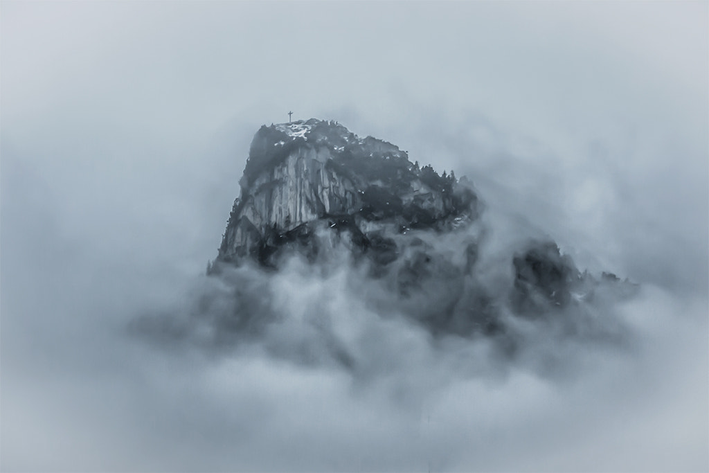 Canon EOS 40D + EF75-300mm f/4-5.6 sample photo. Mountaintop in the clouds photography