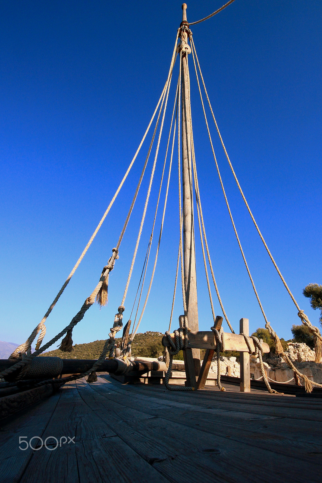 Canon EOS 600D (Rebel EOS T3i / EOS Kiss X5) + Sigma 10-20mm F4-5.6 EX DC HSM sample photo. GeÇmİŞe yelken aÇmak photography