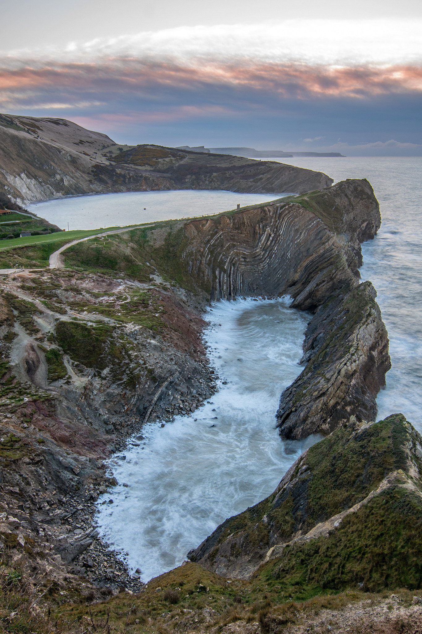 Nikon D5500 + Tokina AT-X 11-20 F2.8 PRO DX (AF 11-20mm f/2.8) sample photo. Stair hole and lulworth cove photography