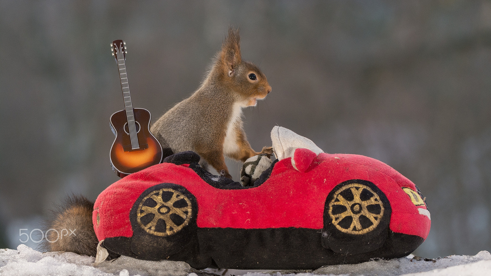 Sigma 150-600mm F5-6.3 DG OS HSM | C sample photo. Car music drive photography