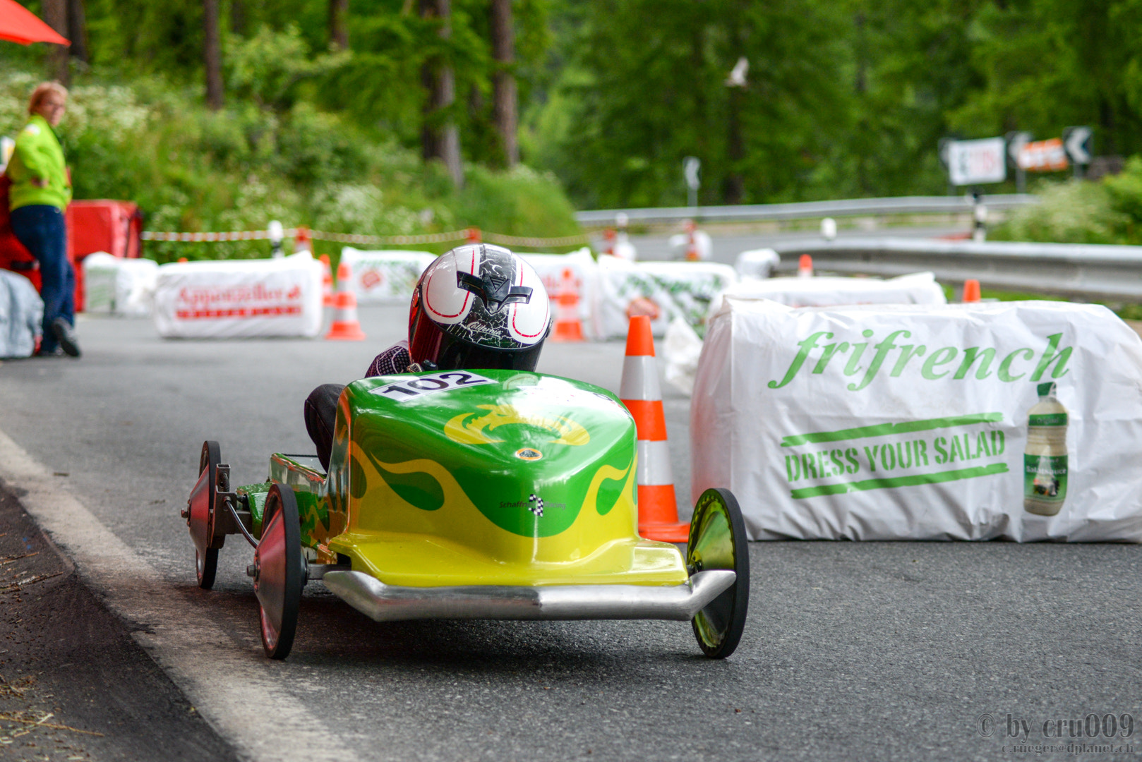 AF Zoom-Nikkor 75-300mm f/4.5-5.6 sample photo. Soapbox race photography