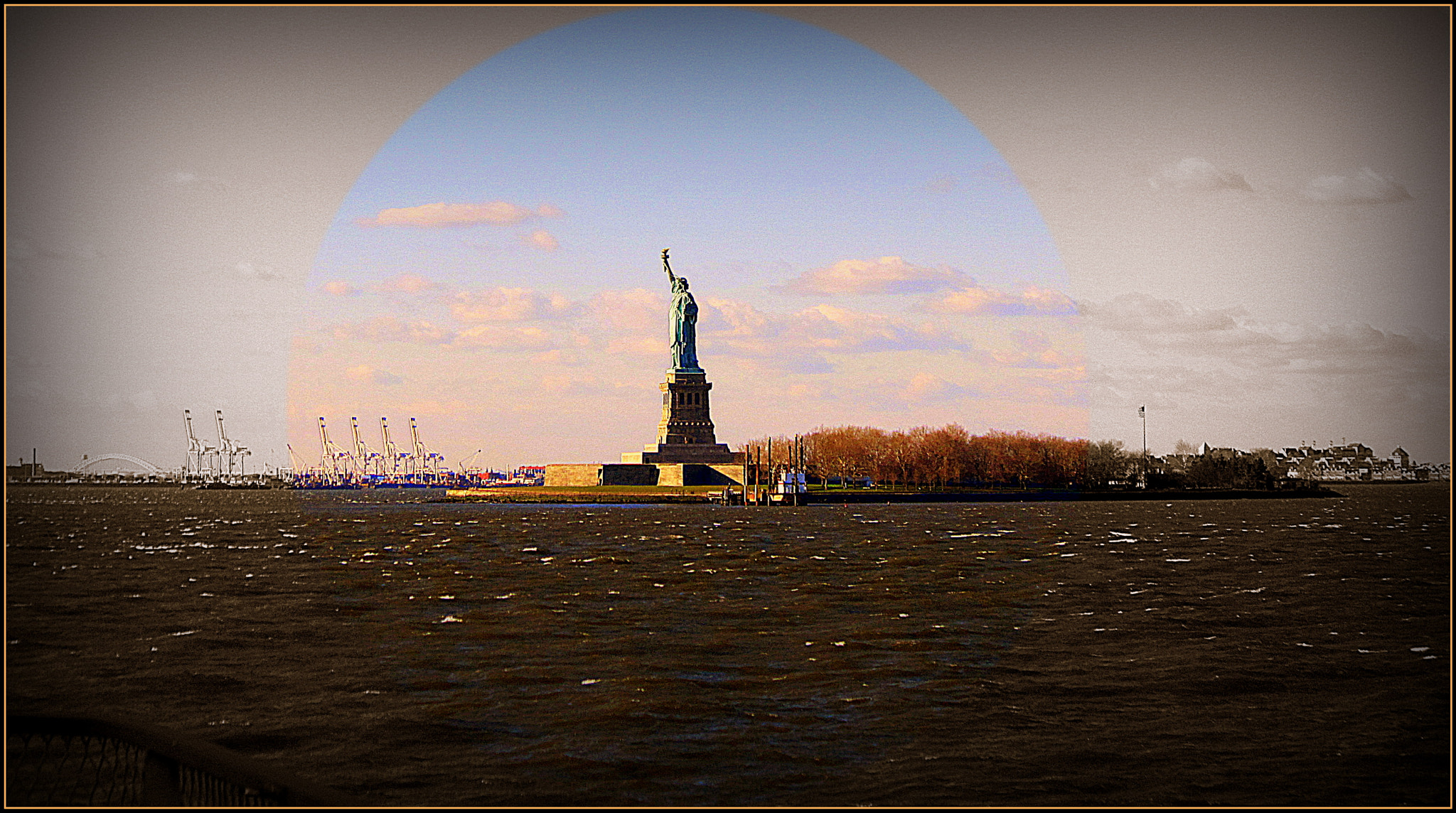 Canon PowerShot SD980 IS (Digital IXUS 200 IS / IXY Digital 930 IS) sample photo. La statua della libertà. photography