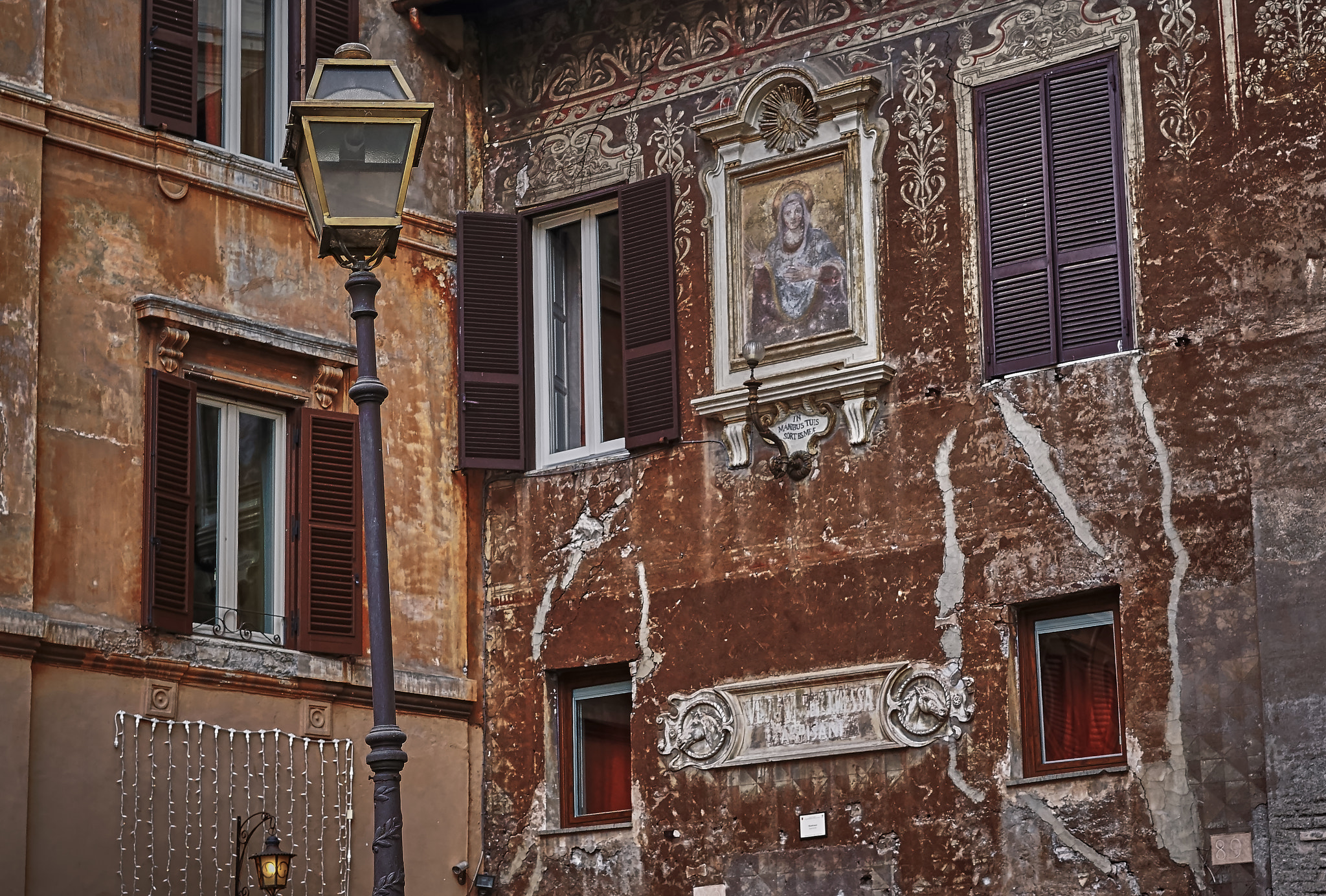 Sony a7R + Sony Sonnar T* FE 55mm F1.8 ZA sample photo. Roma particolare photography