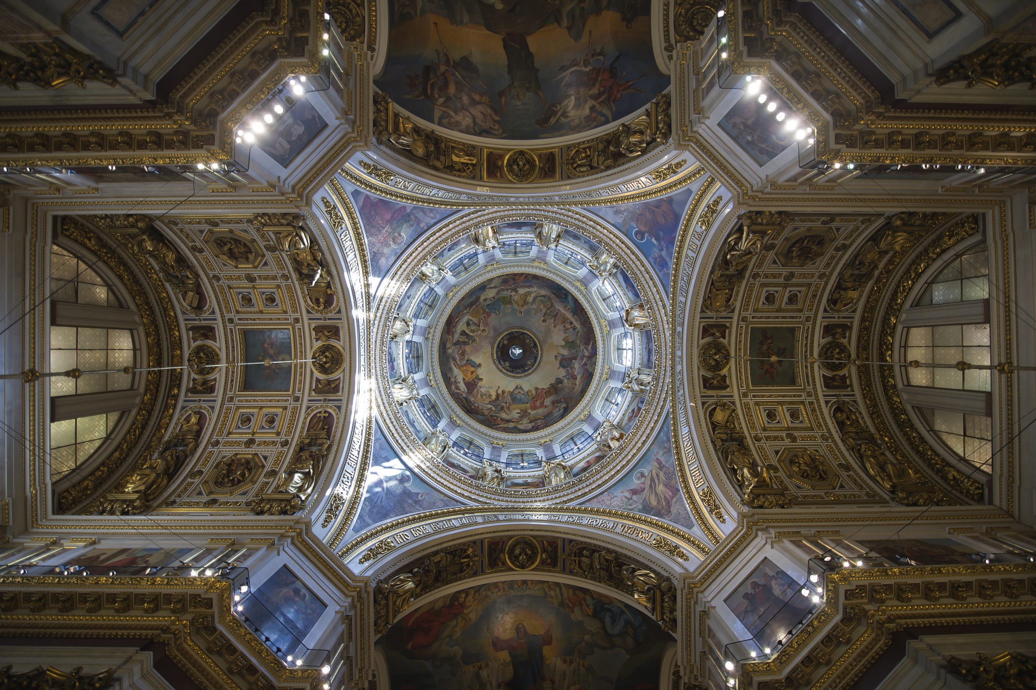 Nikon AF-S Nikkor 14-24mm F2.8G ED sample photo. Saint isaac's cathedral photography