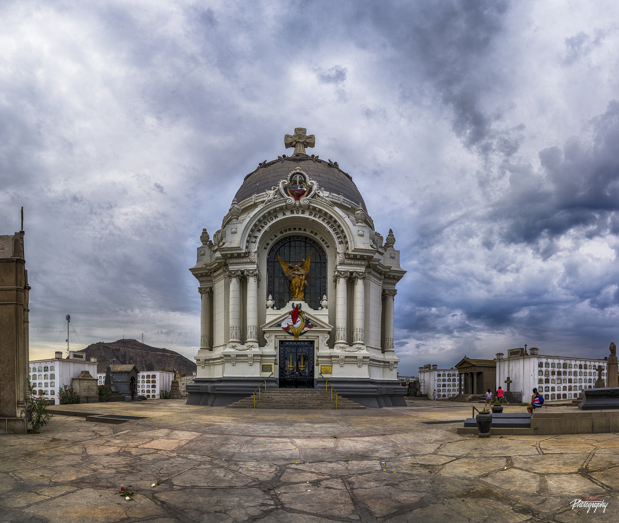 E 18-50mm F4-5.6 sample photo. Cementerio presbítero maestro photography