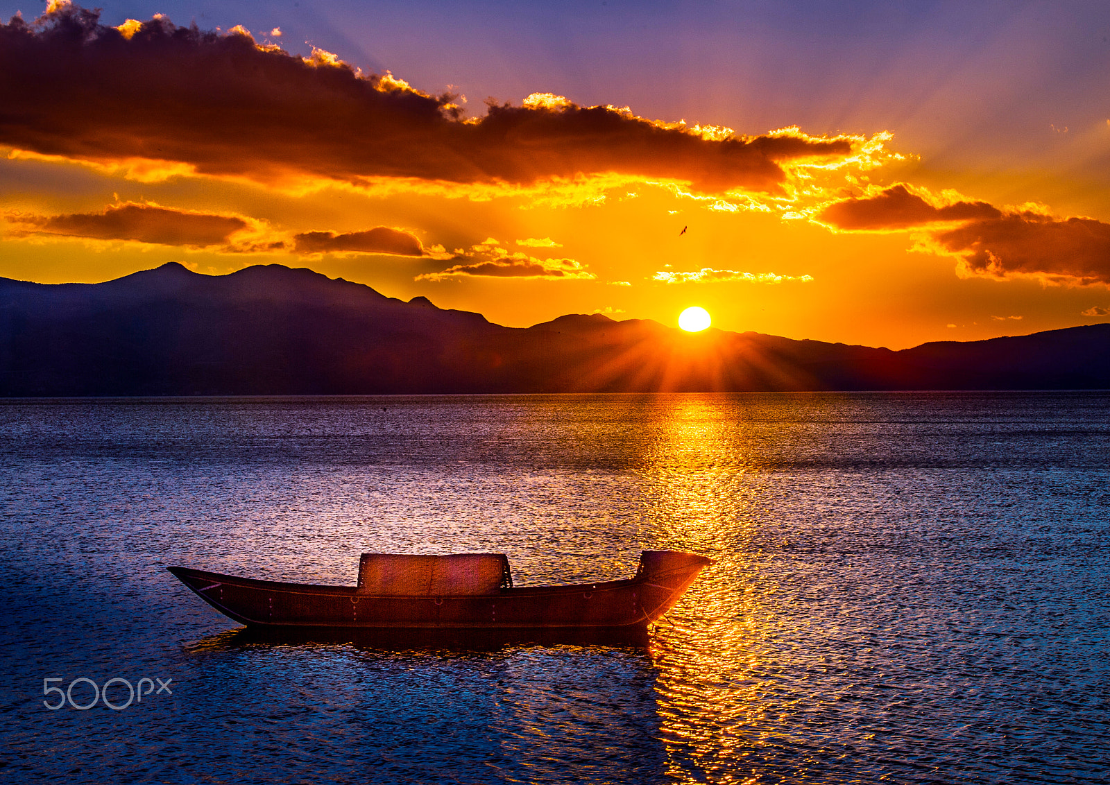 Nikon D4S sample photo. Erhai sunrise photography