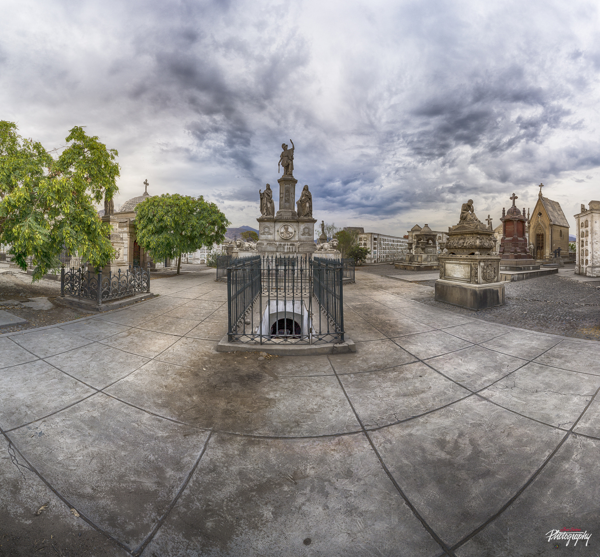 E 18-50mm F4-5.6 sample photo. Cementerio presbítero maestro photography