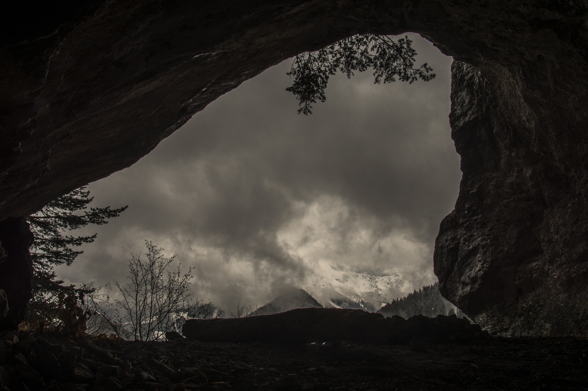 Nikon D500 sample photo. Back to the cave photography