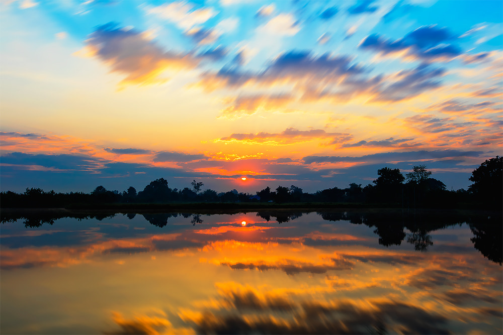 Canon EF 16-35mm F2.8L II USM sample photo. Sunrise photography