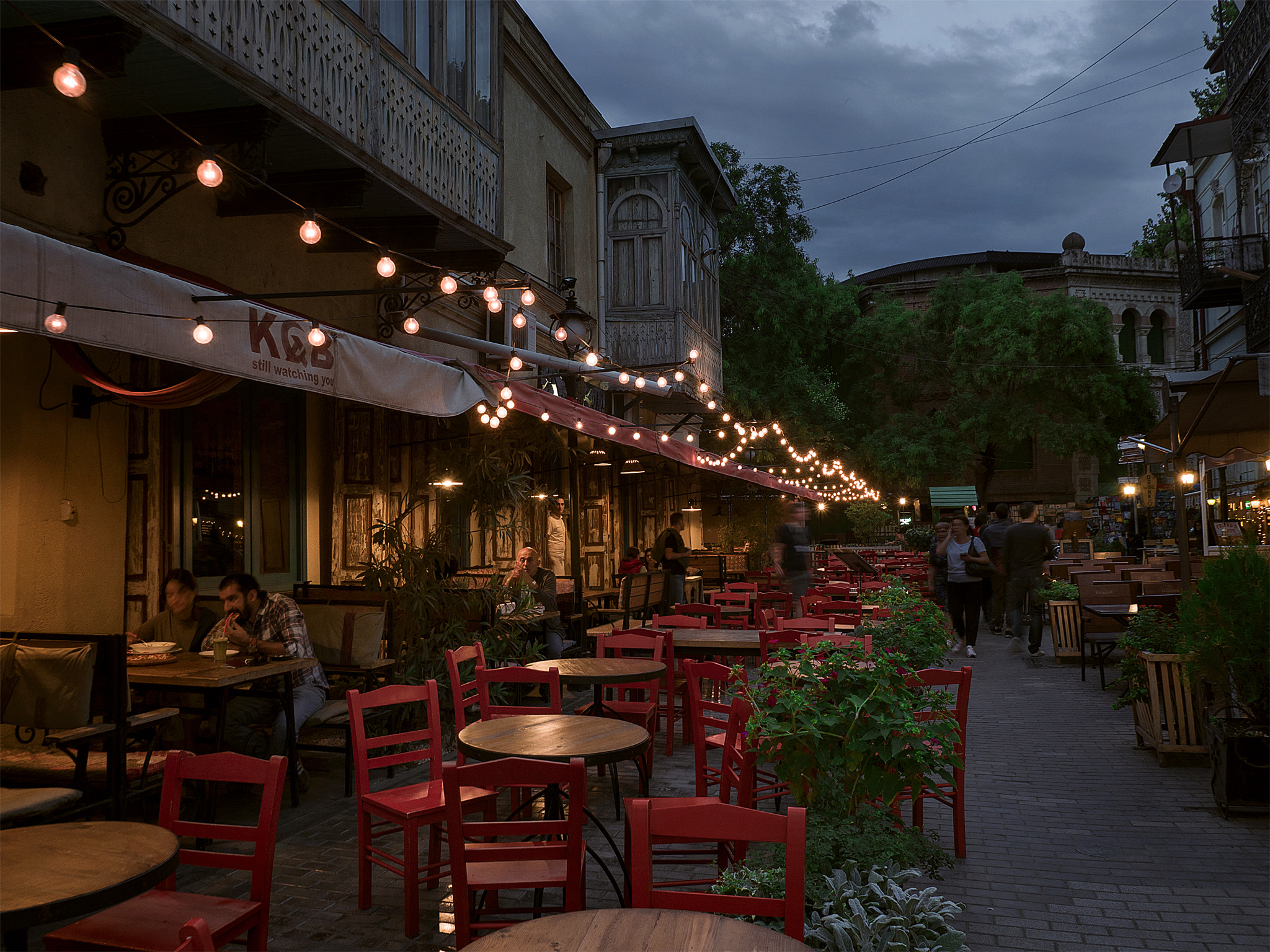 Panasonic Lumix G X Vario 12-35mm F2.8 ASPH Power OIS sample photo. Evening in the city photography