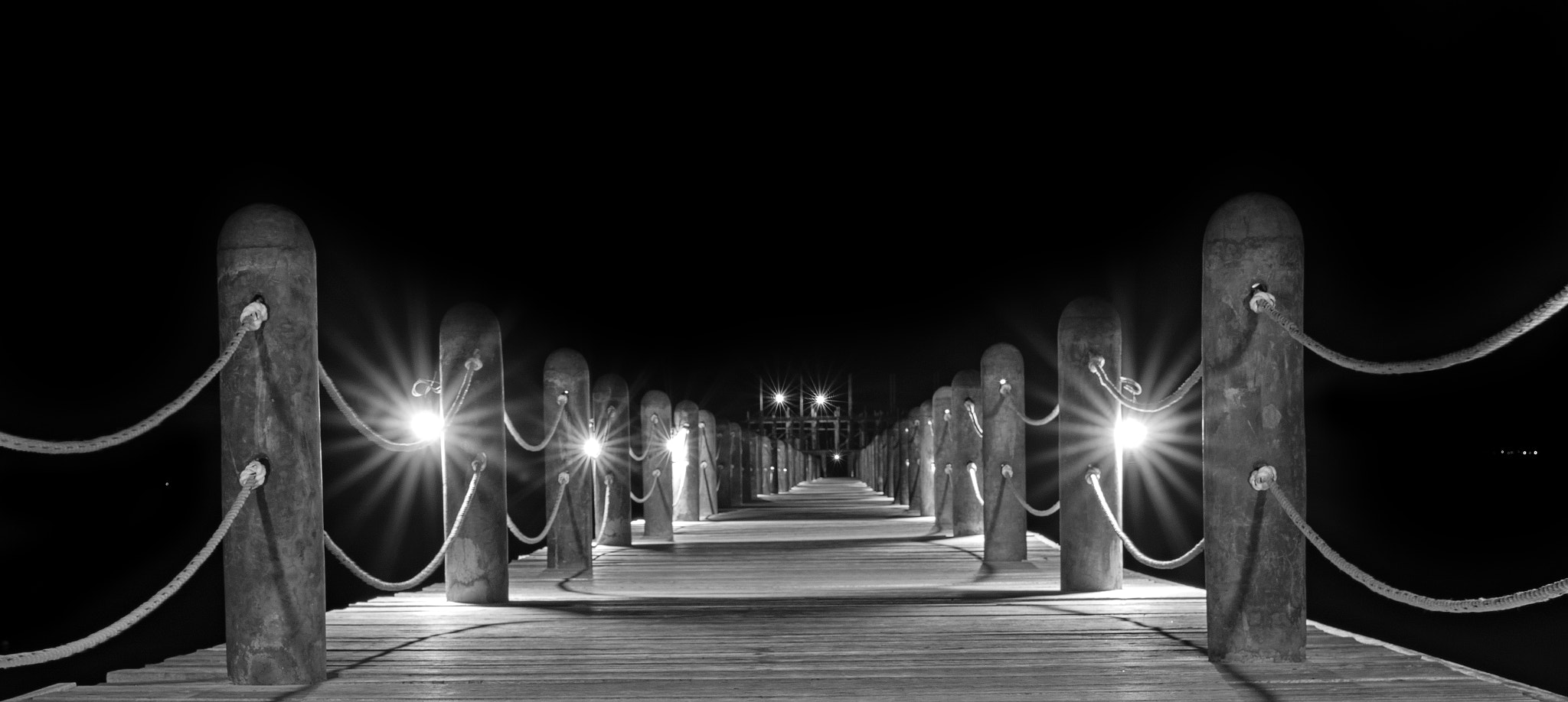 E 32mm F1.8 sample photo. Lakawon foot bridge photography