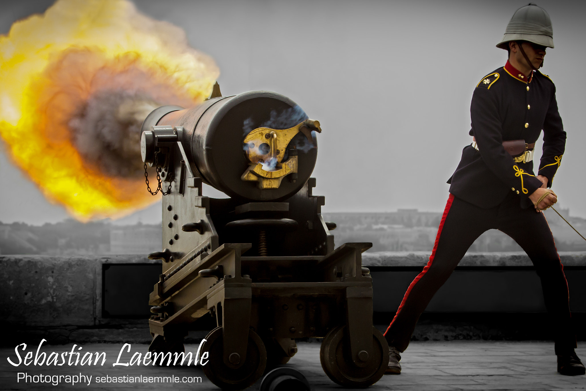 Canon EOS 550D (EOS Rebel T2i / EOS Kiss X4) sample photo. Firing the cannon photography