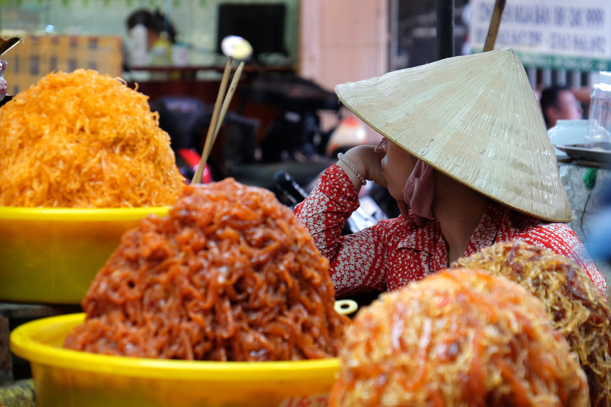 Fujifilm X-T10 + Fujifilm XF 18-135mm F3.5-5.6 R LM OIS WR sample photo. Market's women i photography