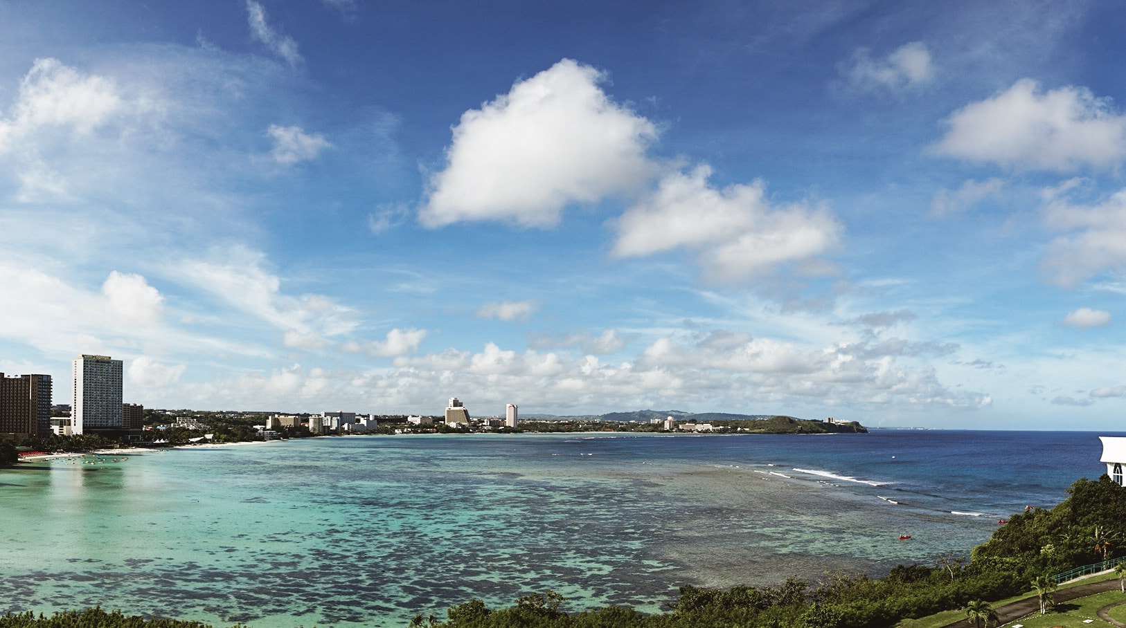 Sony a7 II + Sony FE 24-70mm F2.8 GM sample photo. Front of hotel nikko at guam photography