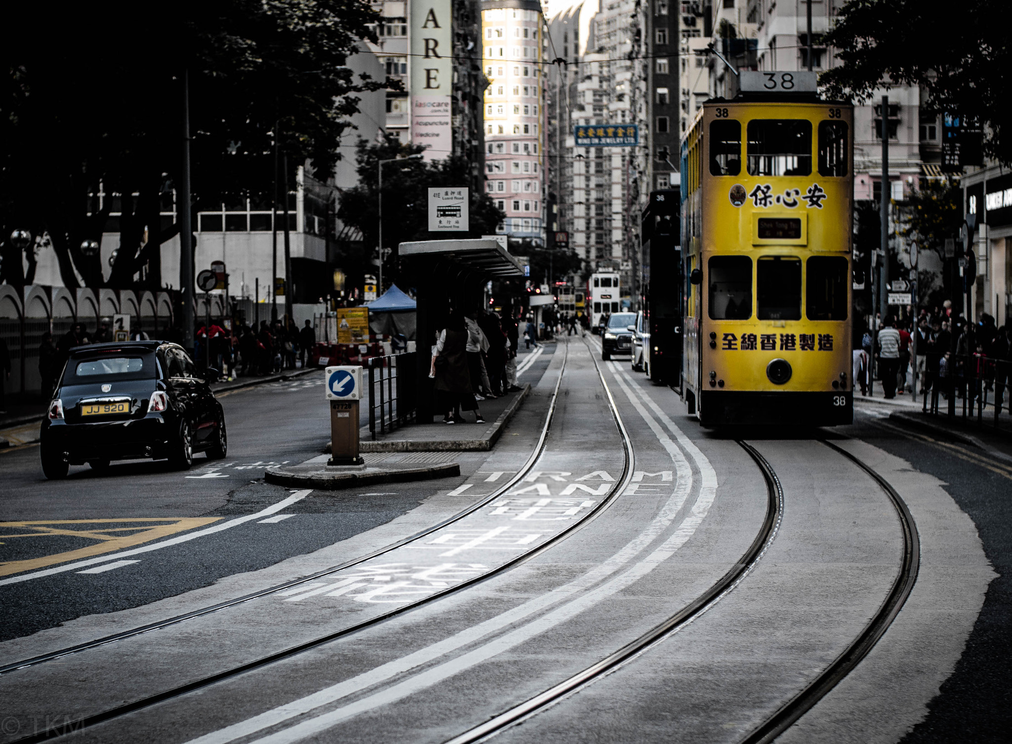 Canon EF 50mm F1.4 USM sample photo. Yellow ding ding hong kong photography