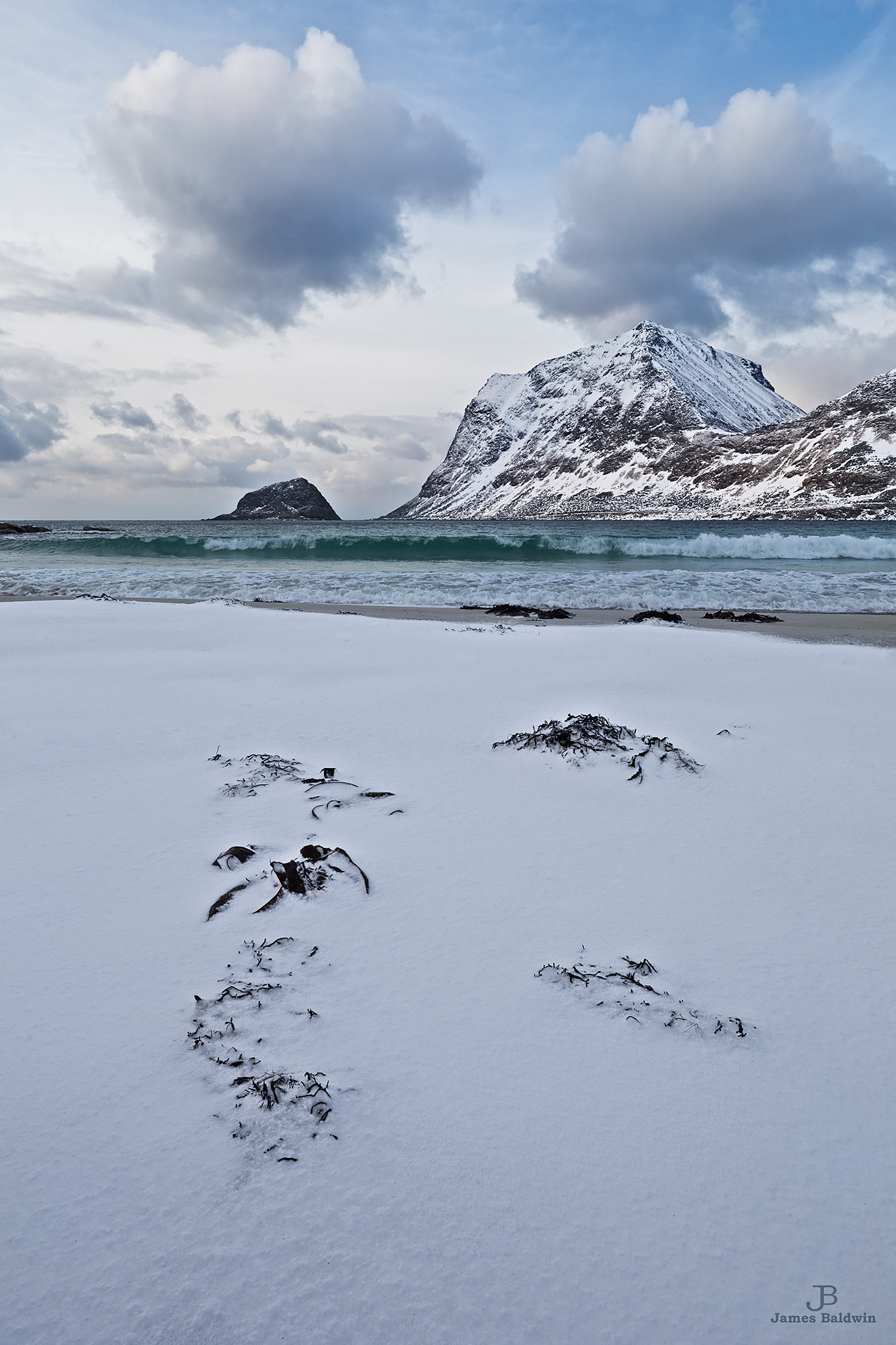 Canon TS-E 24.0mm f/3.5 L II sample photo. Vikspollen beach in the snow photography