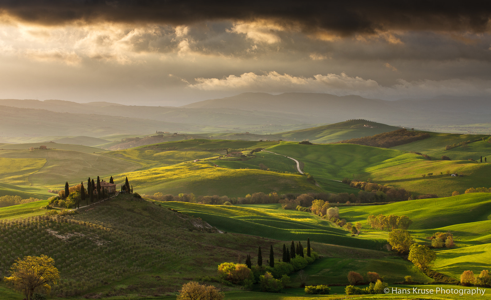 Canon EOS-1Ds Mark III sample photo. Belvedere in the light photography