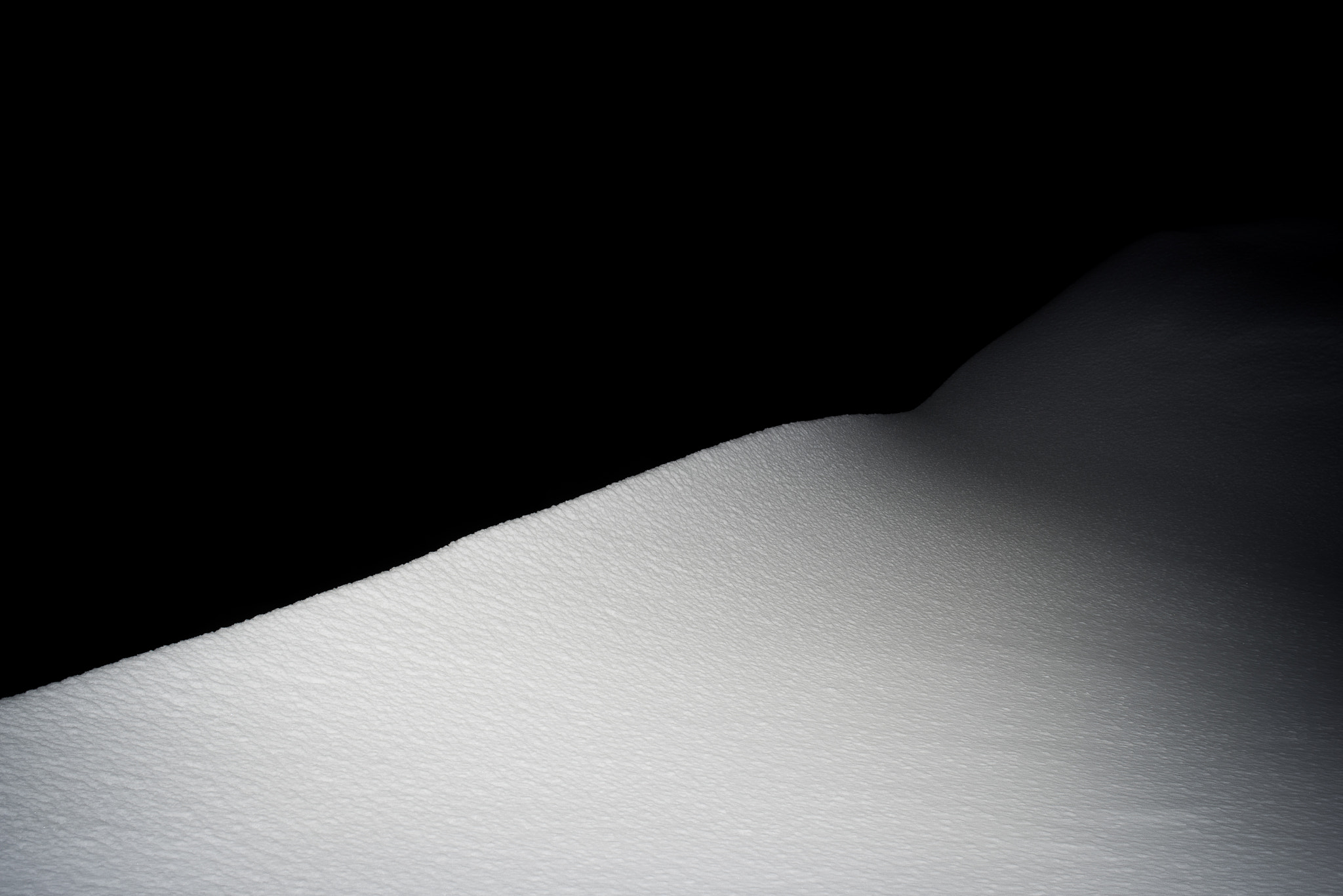 Pentax K-1 + Sigma 35mm F1.4 DG HSM Art sample photo. Hallingskeid snø natt photography