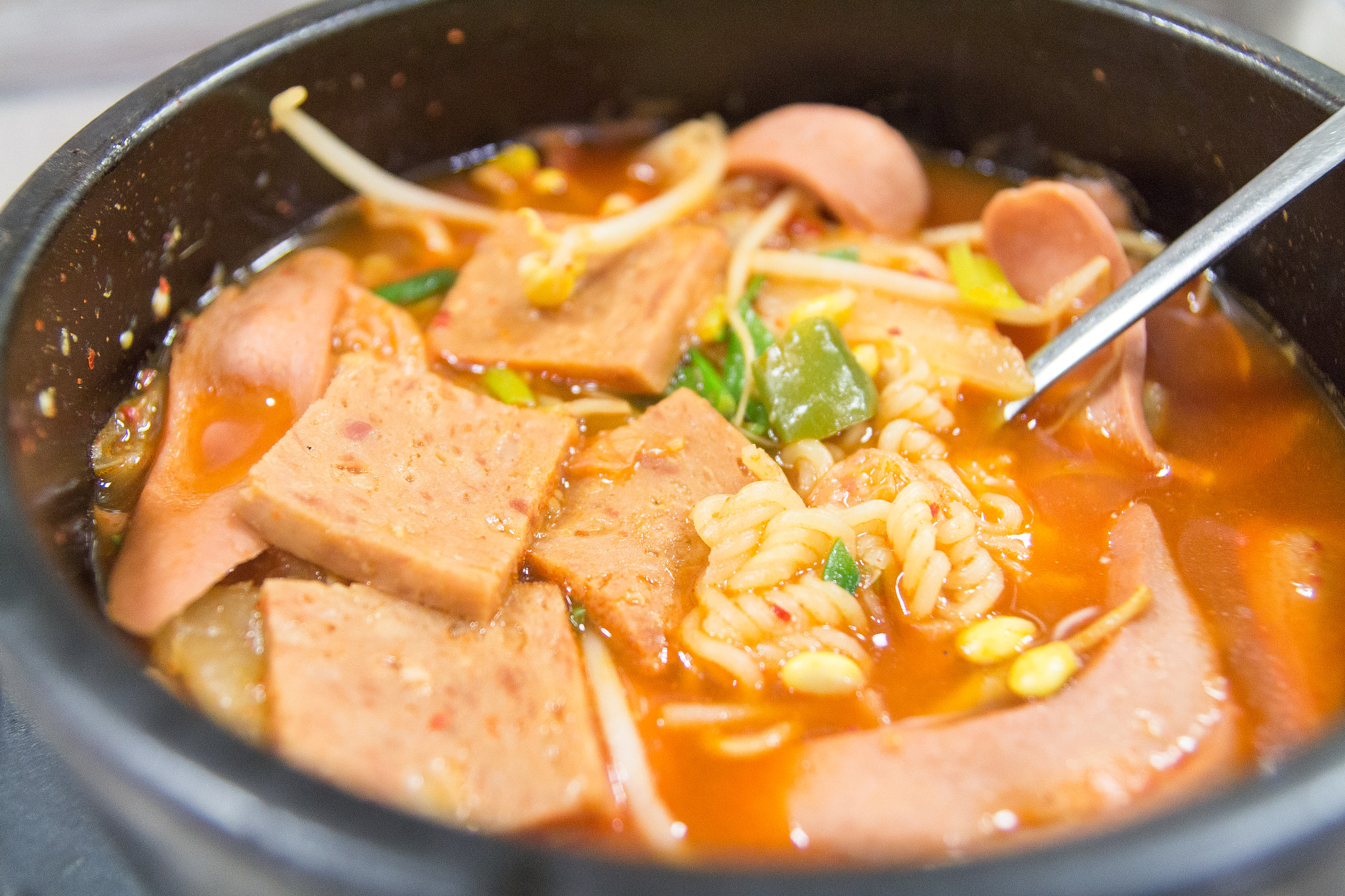 Tamron SP AF 17-50mm F2.8 XR Di II LD Aspherical (IF) sample photo. Korean sausage stew. photography