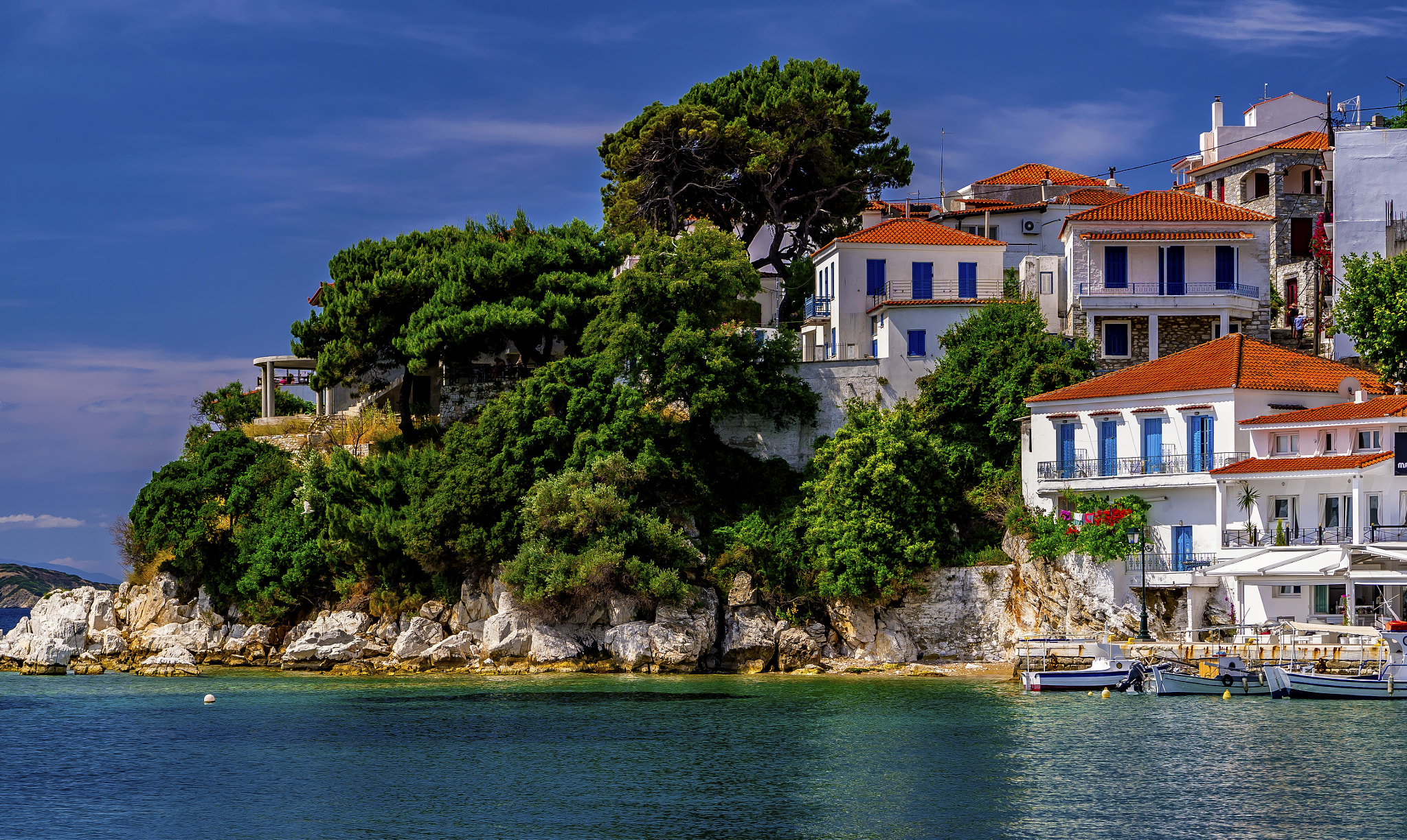 Panasonic Leica DG Nocticron 42.5mm F1.2 ASPH OIS sample photo. Charming greece photography