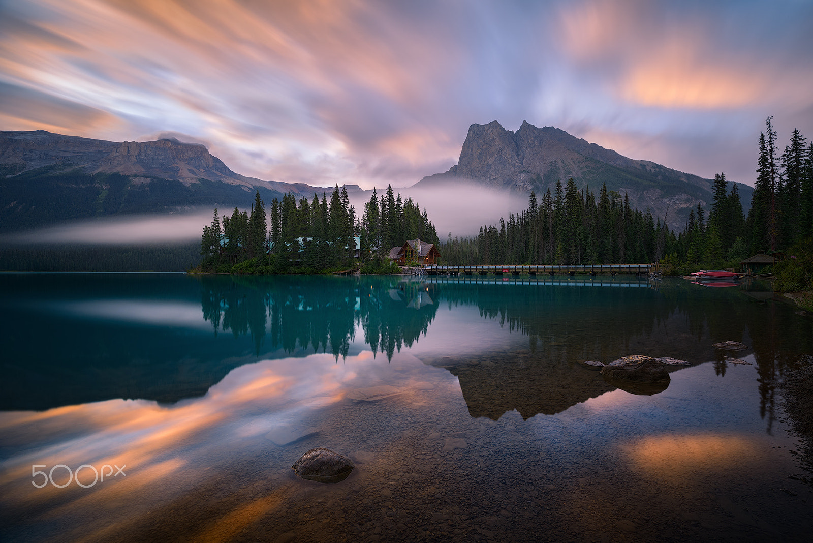Nikon D800 + ZEISS Distagon T* 15mm F2.8 sample photo. Emerald lake photography