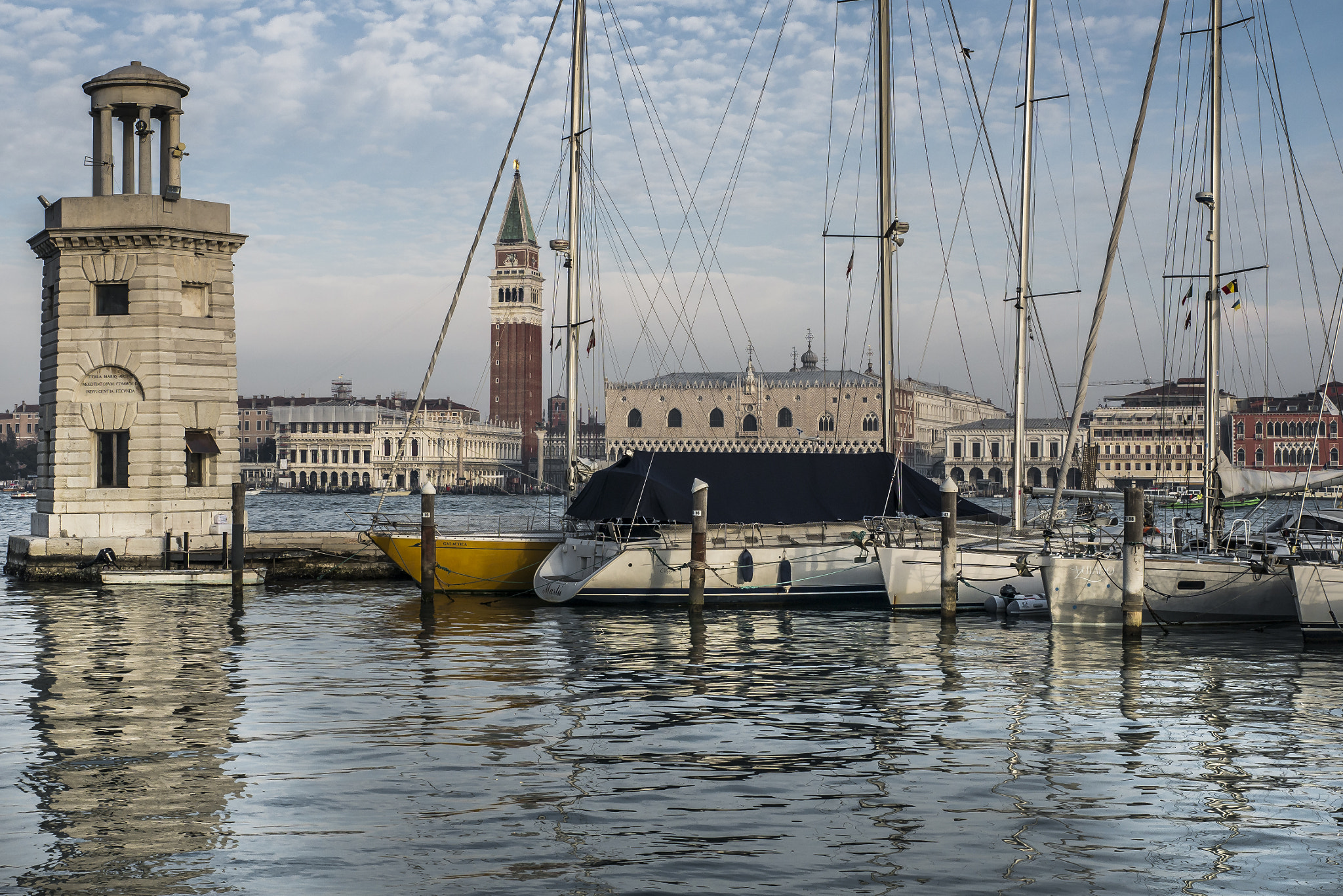 Panasonic Leica DG Summilux 25mm F1.4 II ASPH sample photo. Campanile seen from san giorgio photography